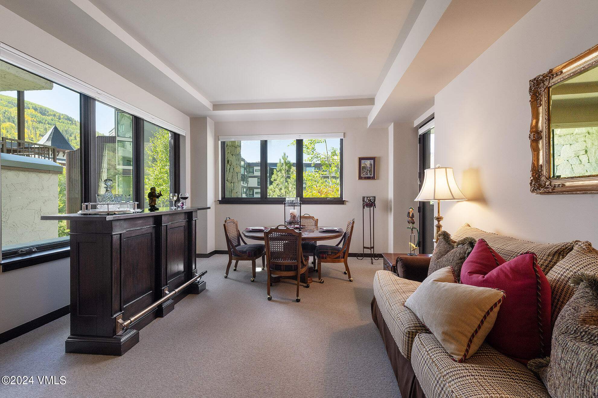 701 W Lionshead Circle, W201