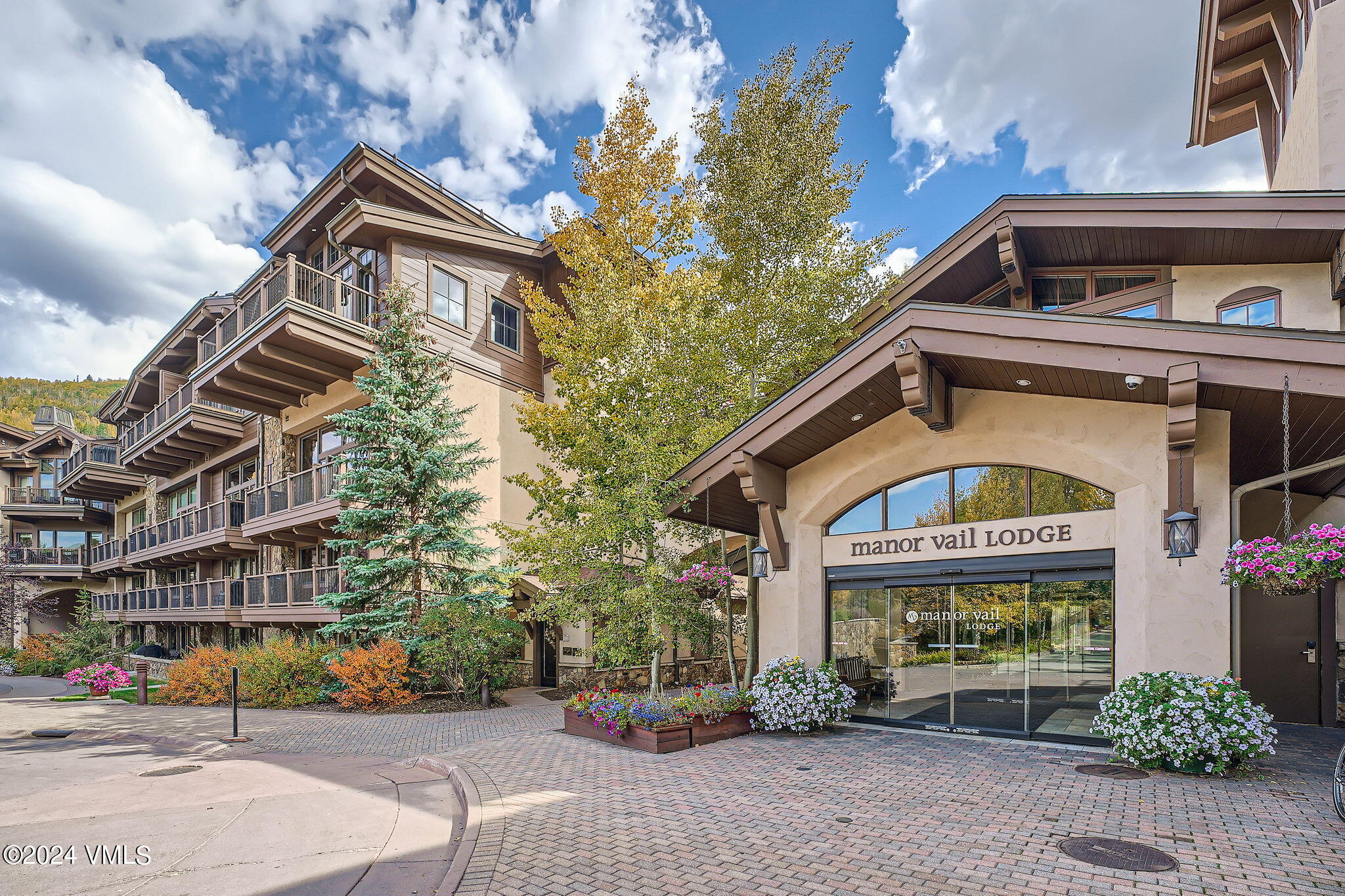 595 Vail Valley Drive Unit: 164