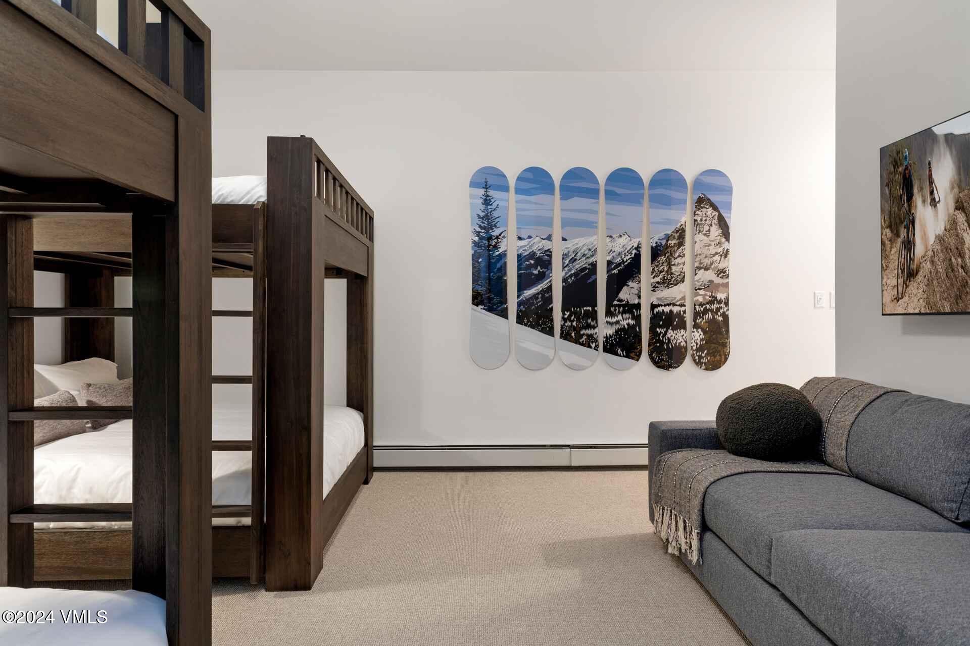 1592 Golf Terrace Terrace Q55