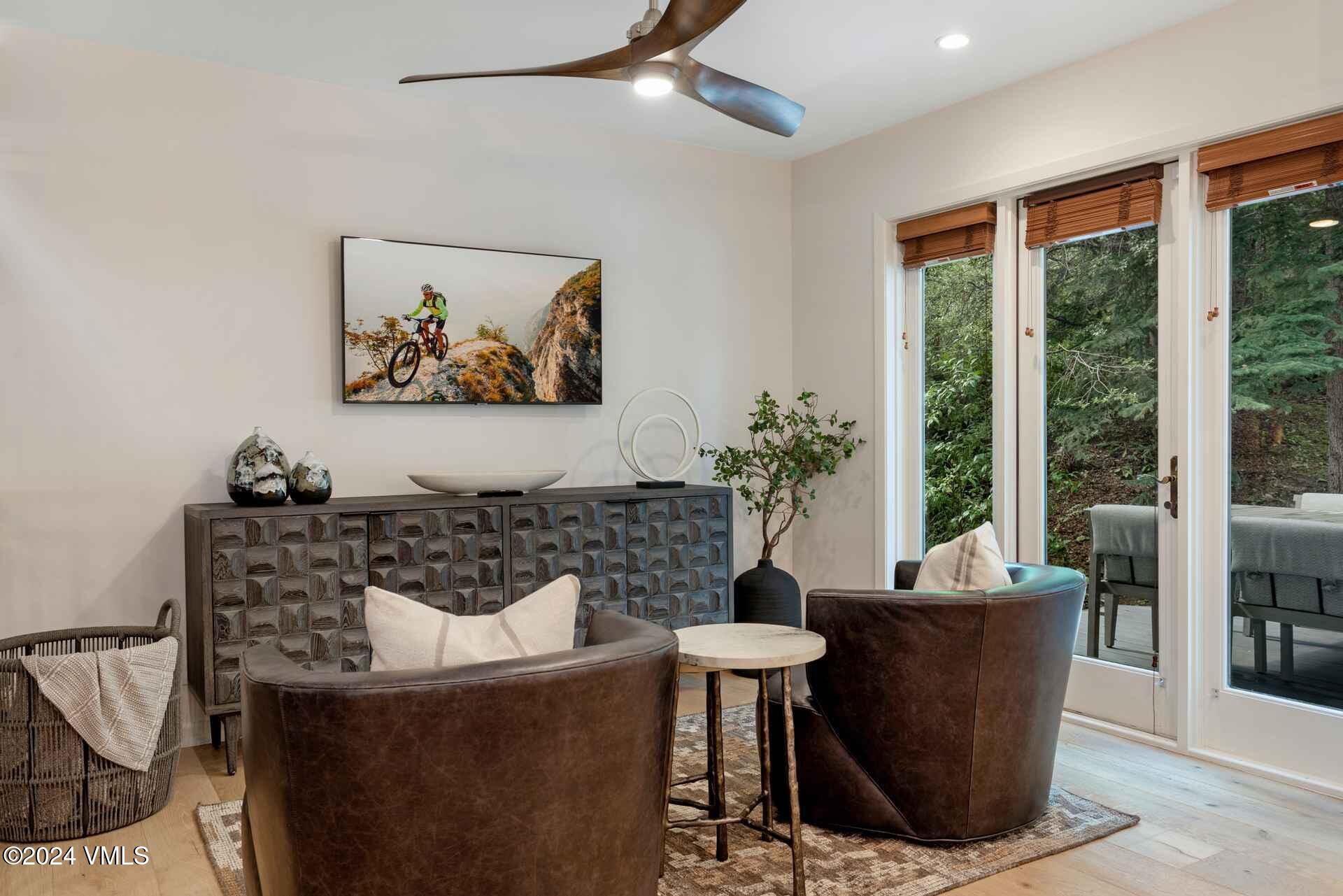 1592 Golf Terrace Terrace Q55