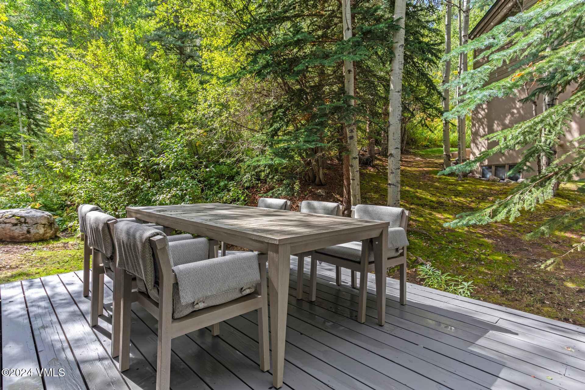 1592 Golf Terrace Terrace Q55