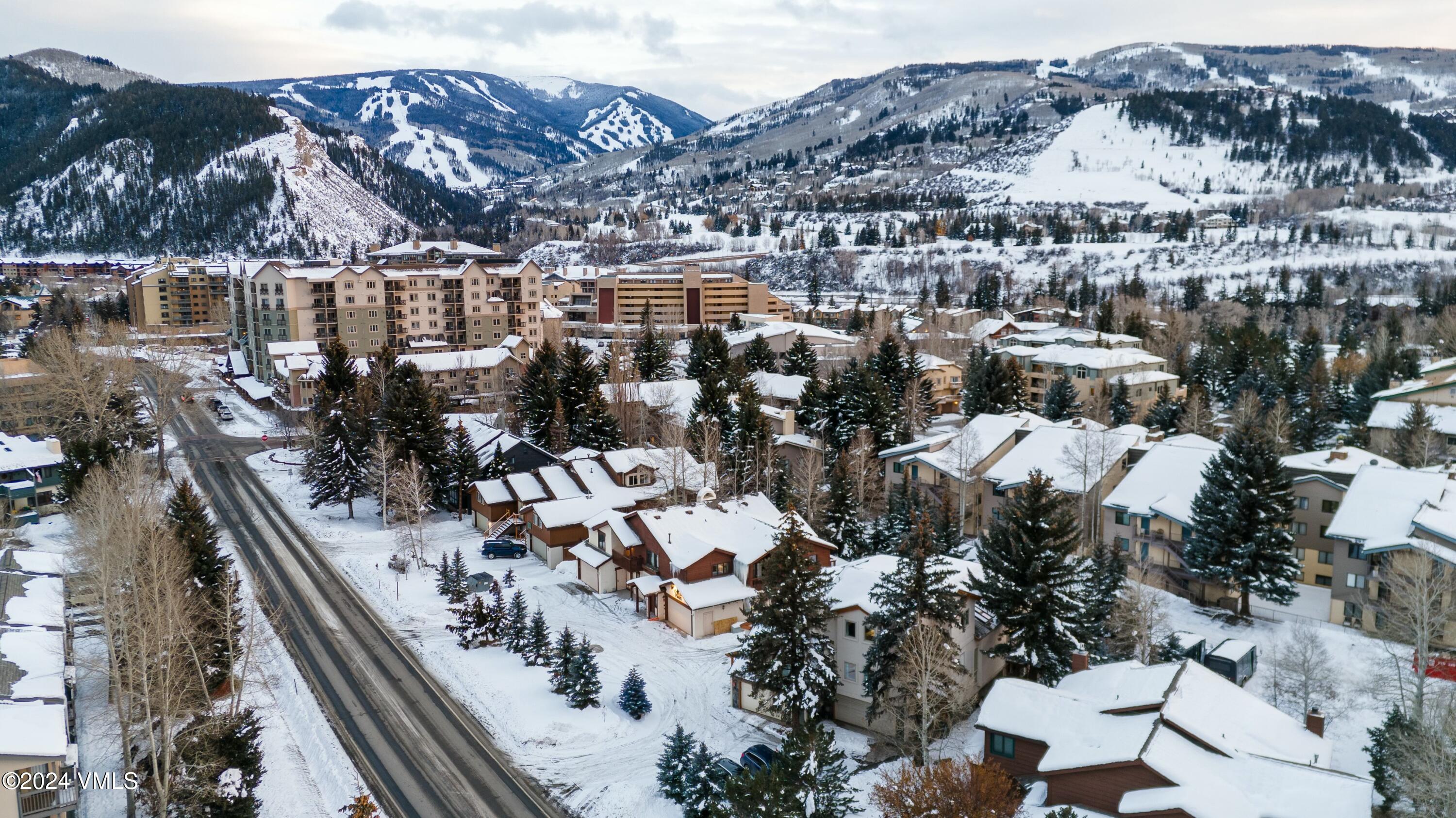 228 & 238 W Beaver Creek Boulevard, A & B