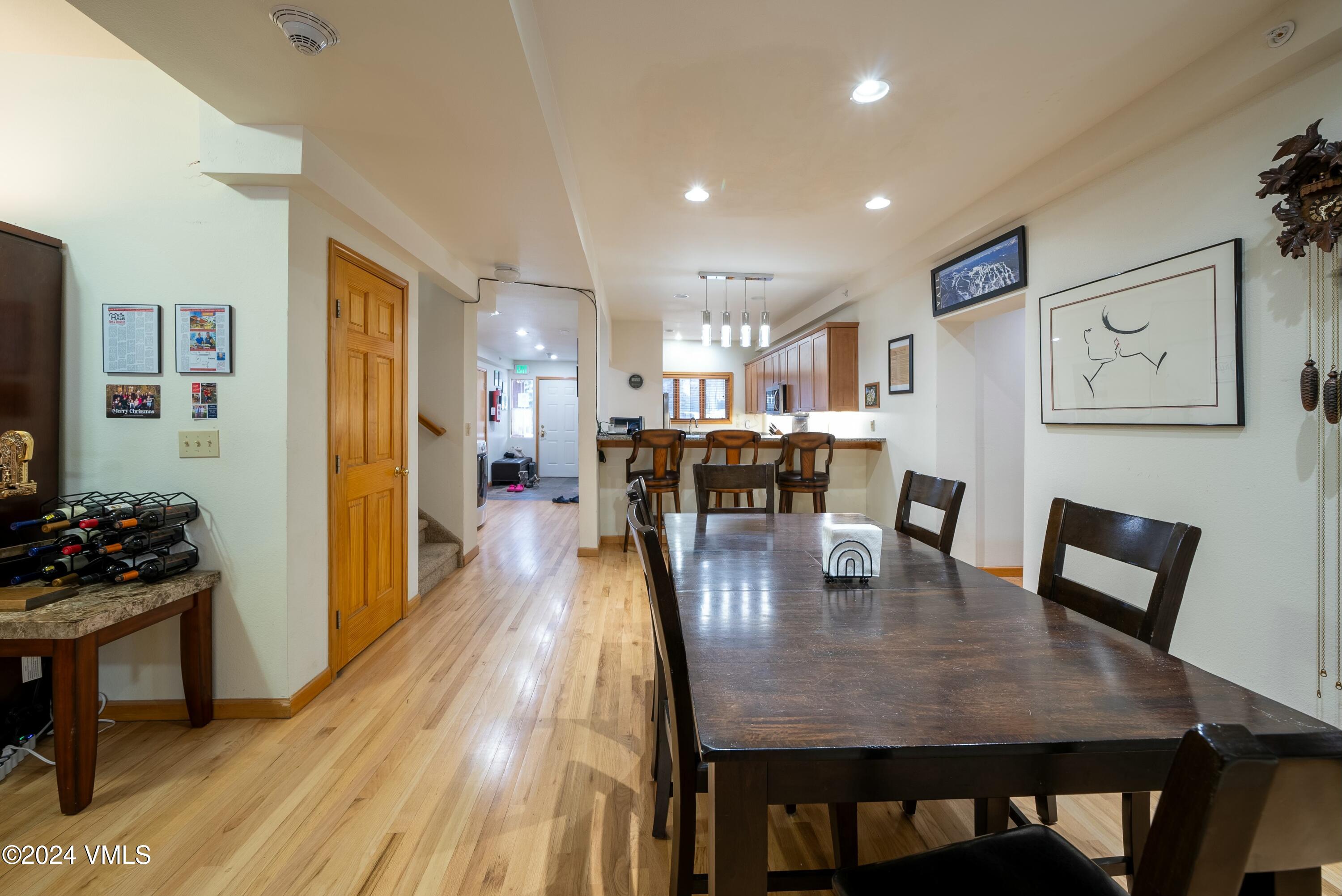 228 & 238 W Beaver Creek Boulevard, A & B