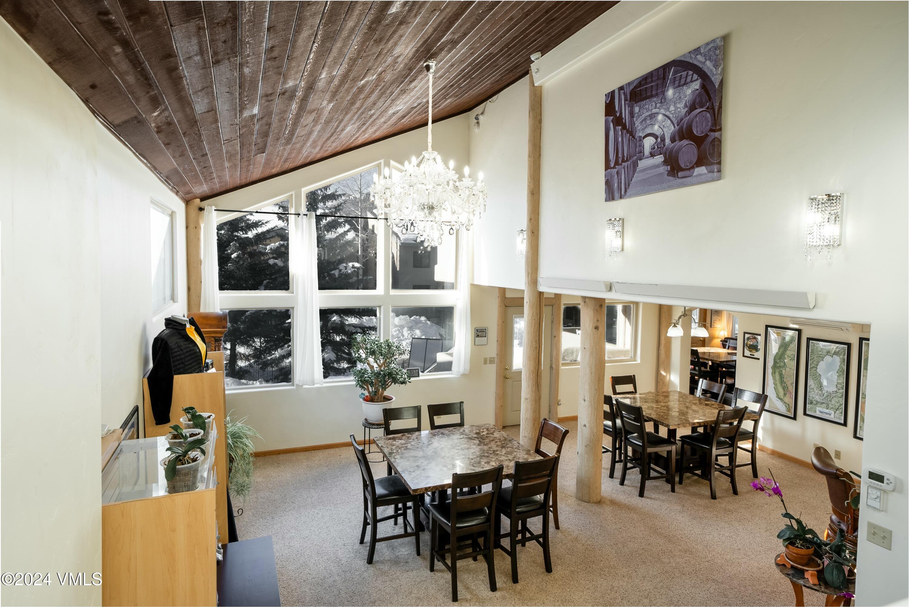 228 & 238 W Beaver Creek Boulevard, A & B