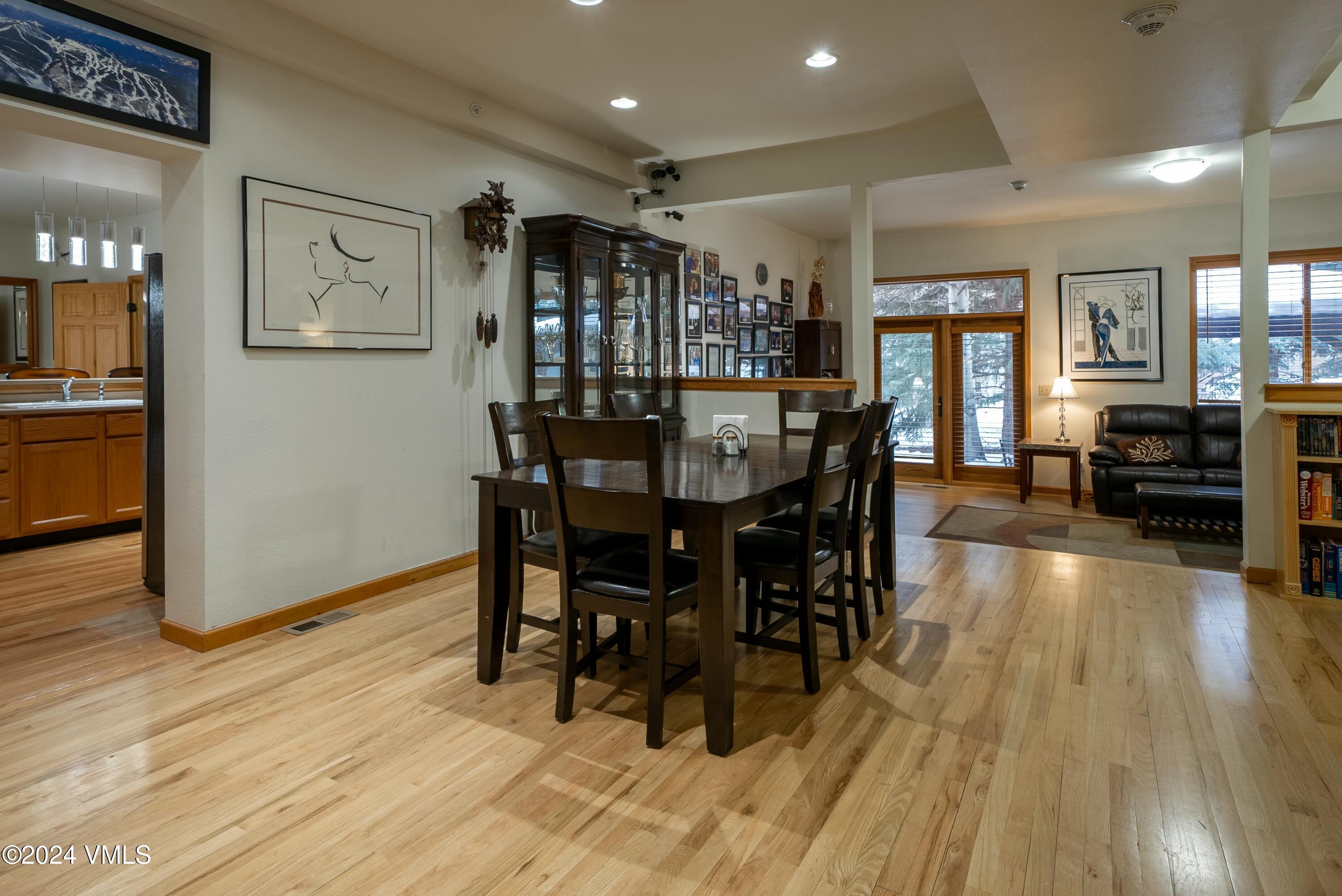 228 & 238 W Beaver Creek Boulevard, A & B