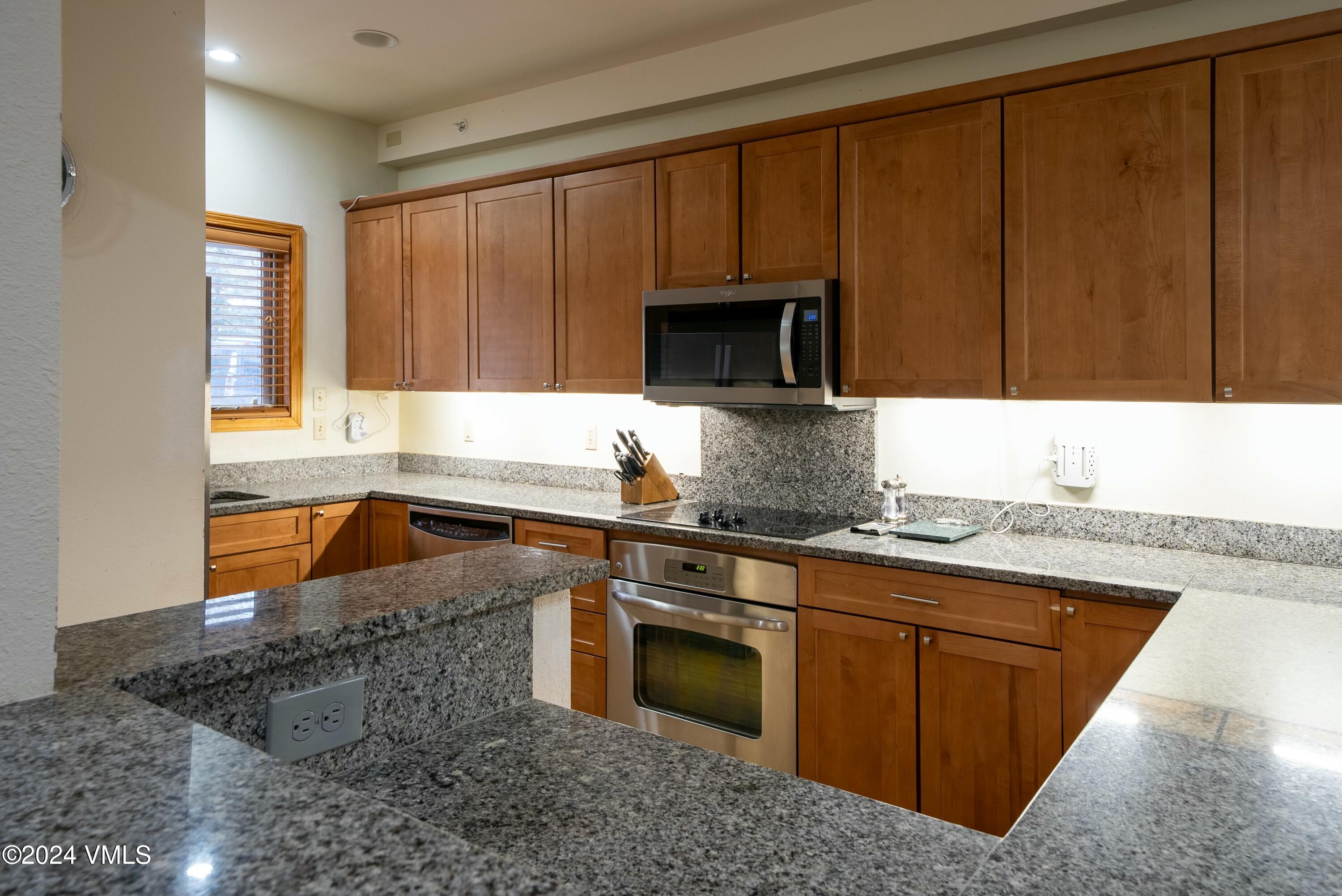 228 & 238 W Beaver Creek Boulevard, A & B