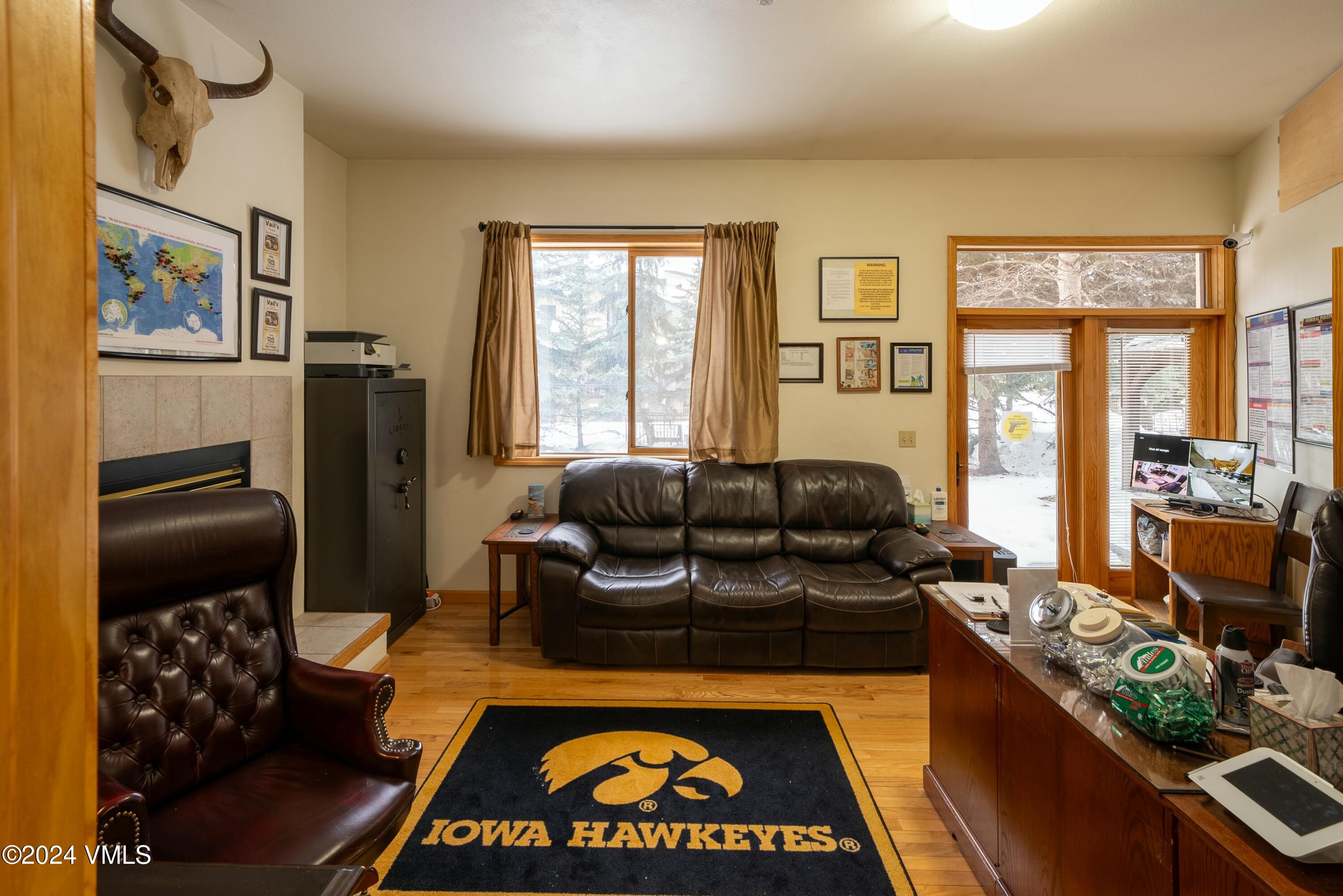228 & 238 W Beaver Creek Boulevard, A & B
