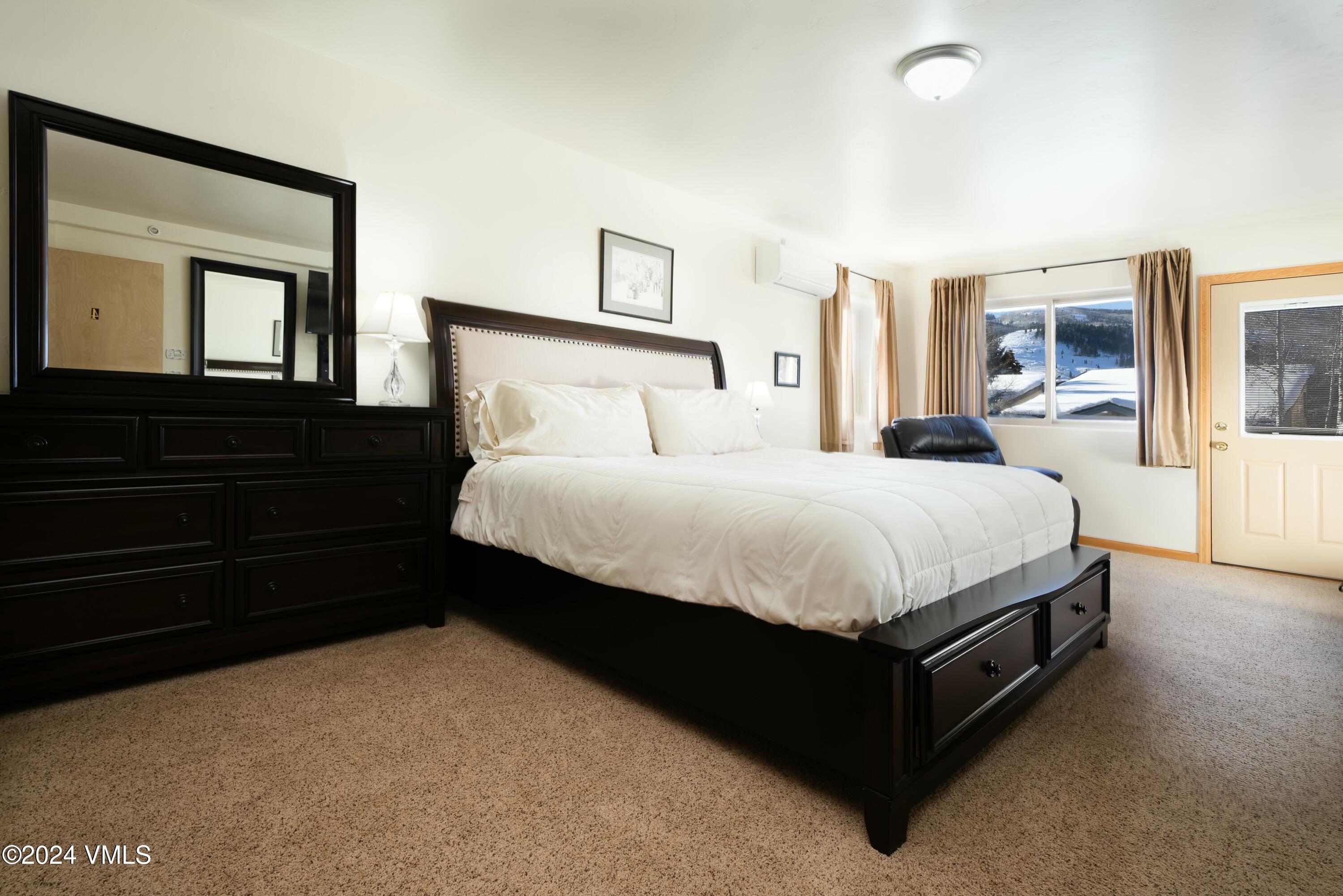 228 & 238 W Beaver Creek Boulevard, A & B