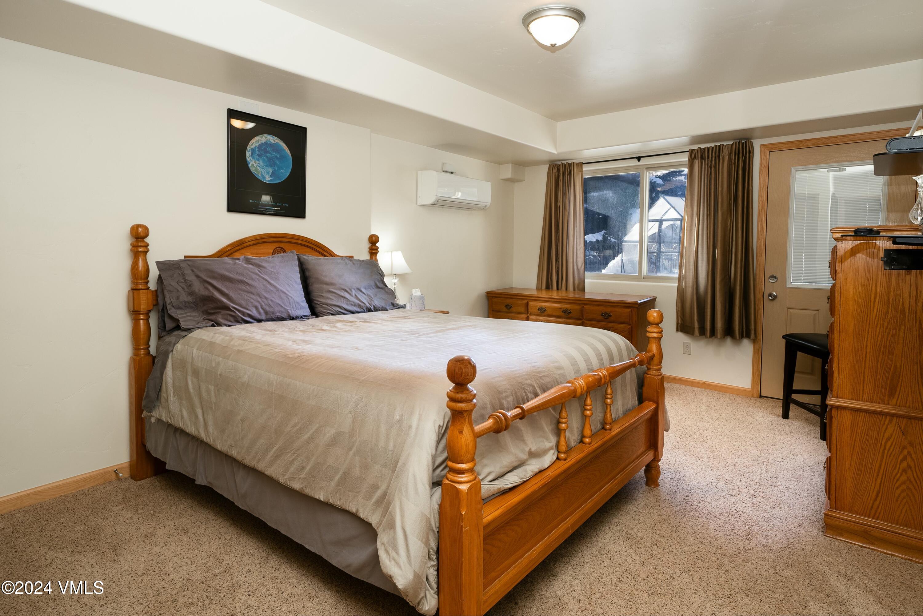 228 & 238 W Beaver Creek Boulevard, A & B