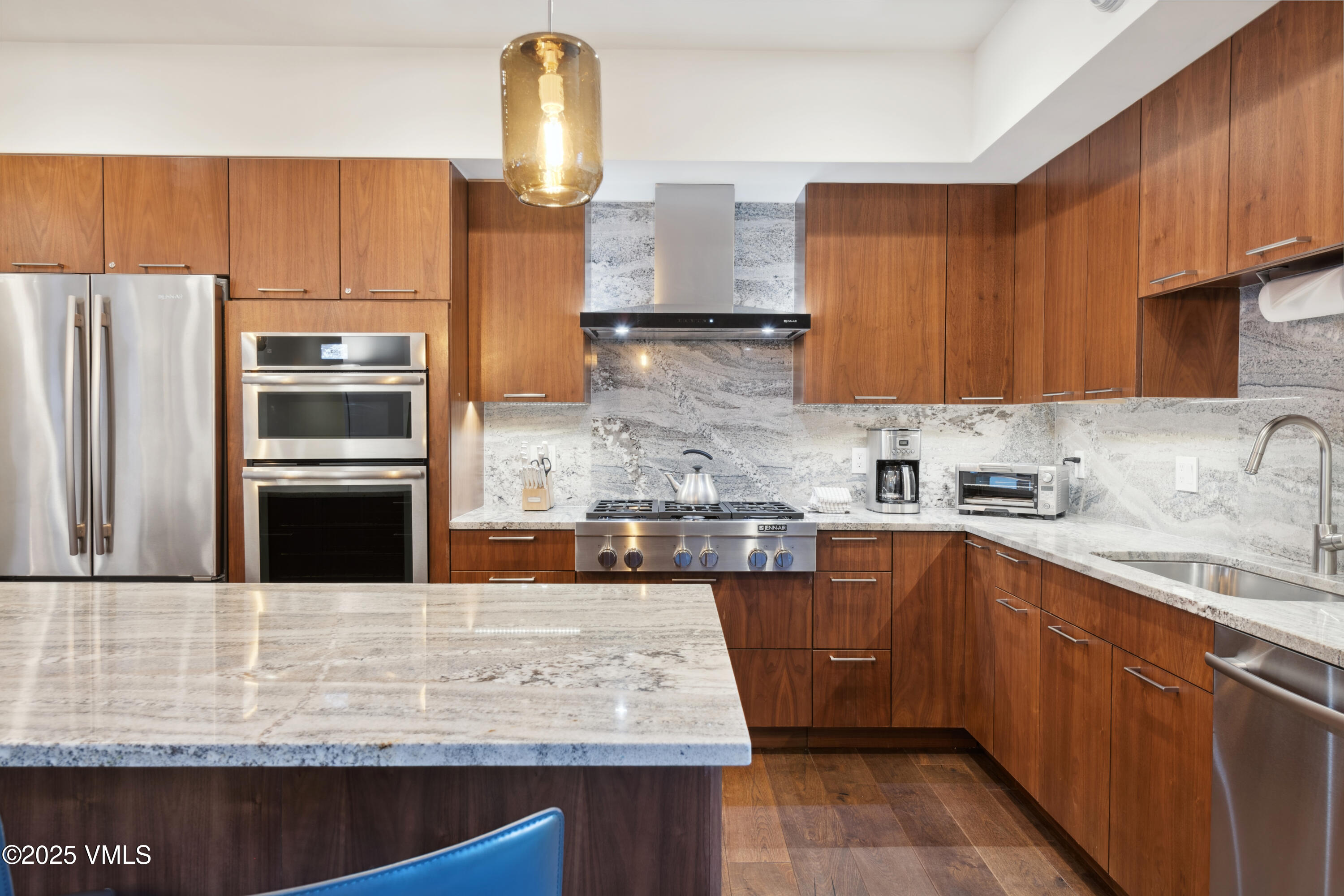 701 W Lionshead Circle, E307