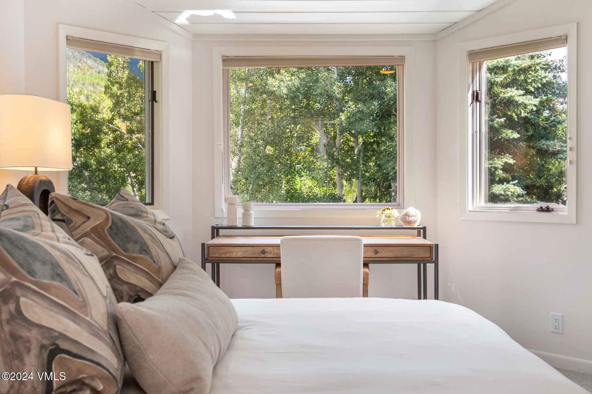 1592 Golf Terrace Terrace Q55