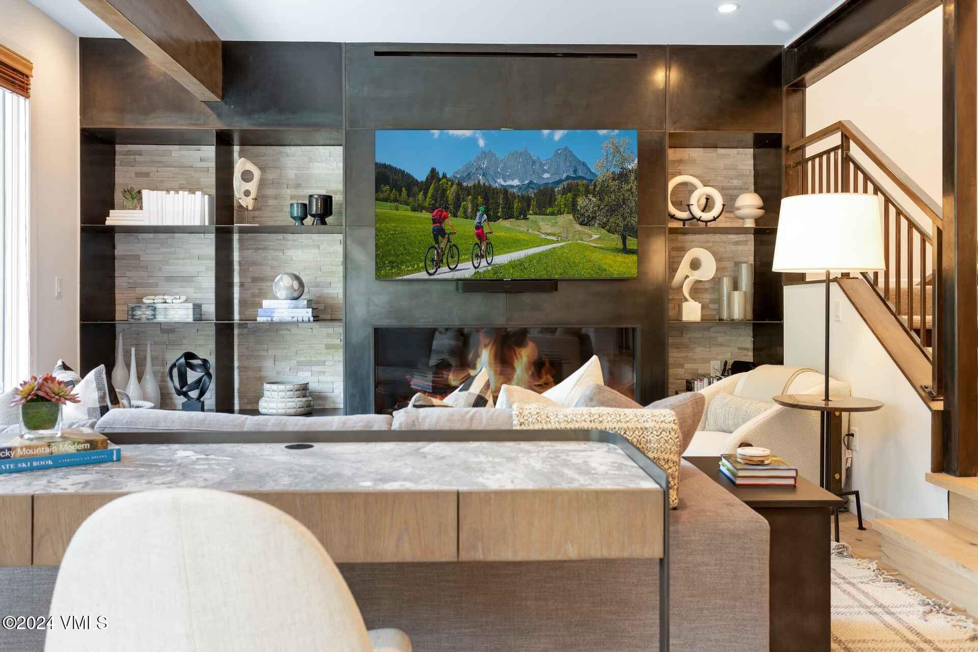 1592 Golf Terrace Terrace Q55