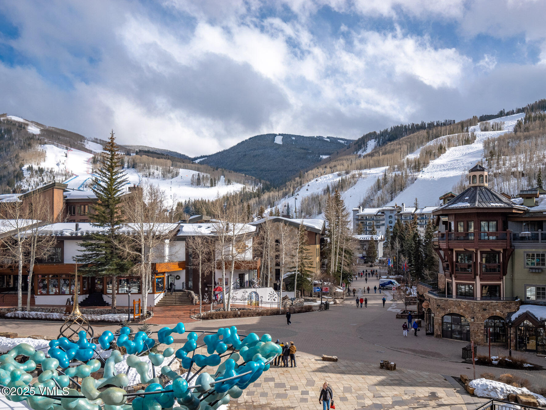 141 E Meadow Drive, 3B South