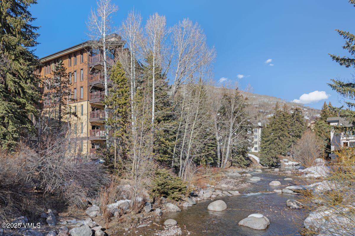 124 Willow Bridge, 3C/D