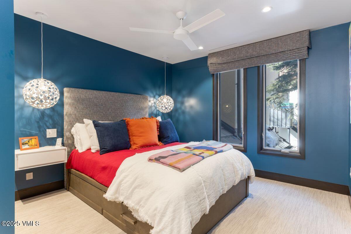 124 Willow Bridge, 3C/D