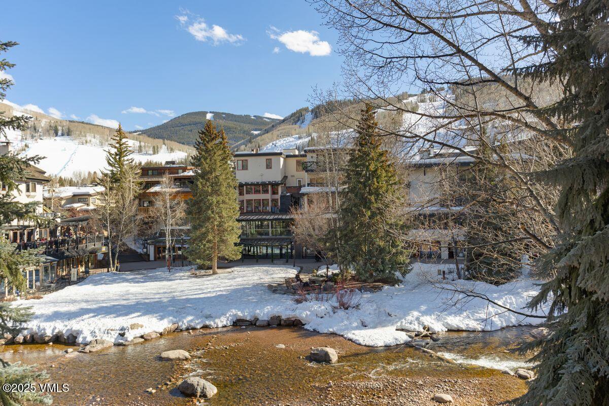 124 Willow Bridge, 3C/D