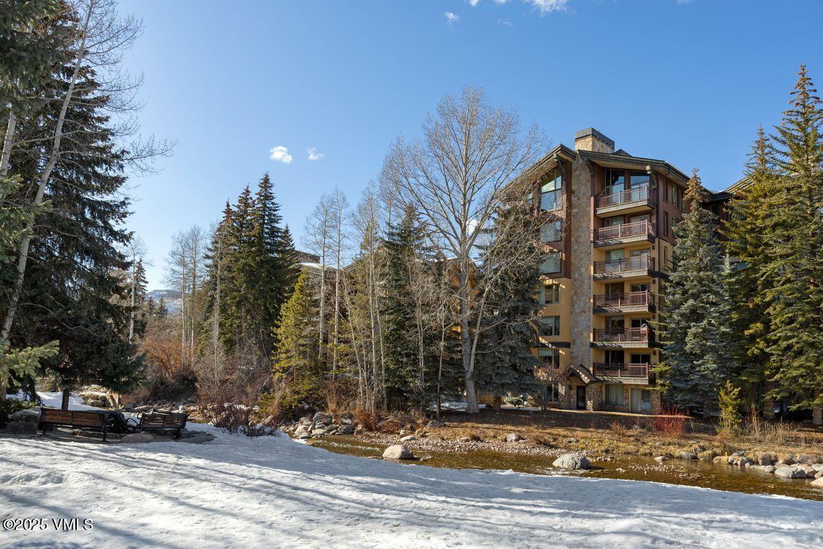 124 Willow Bridge, 3C/D