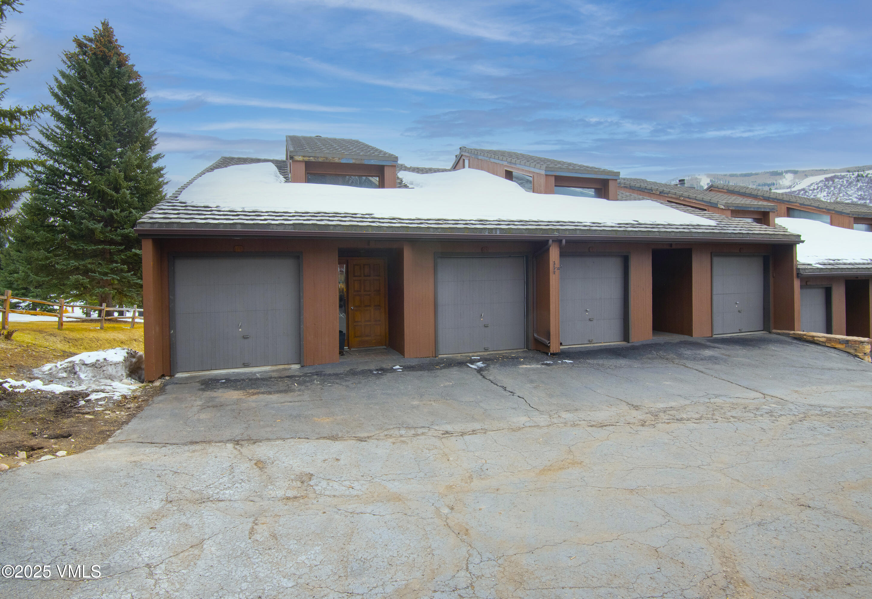 760 W Beaver Creek 115