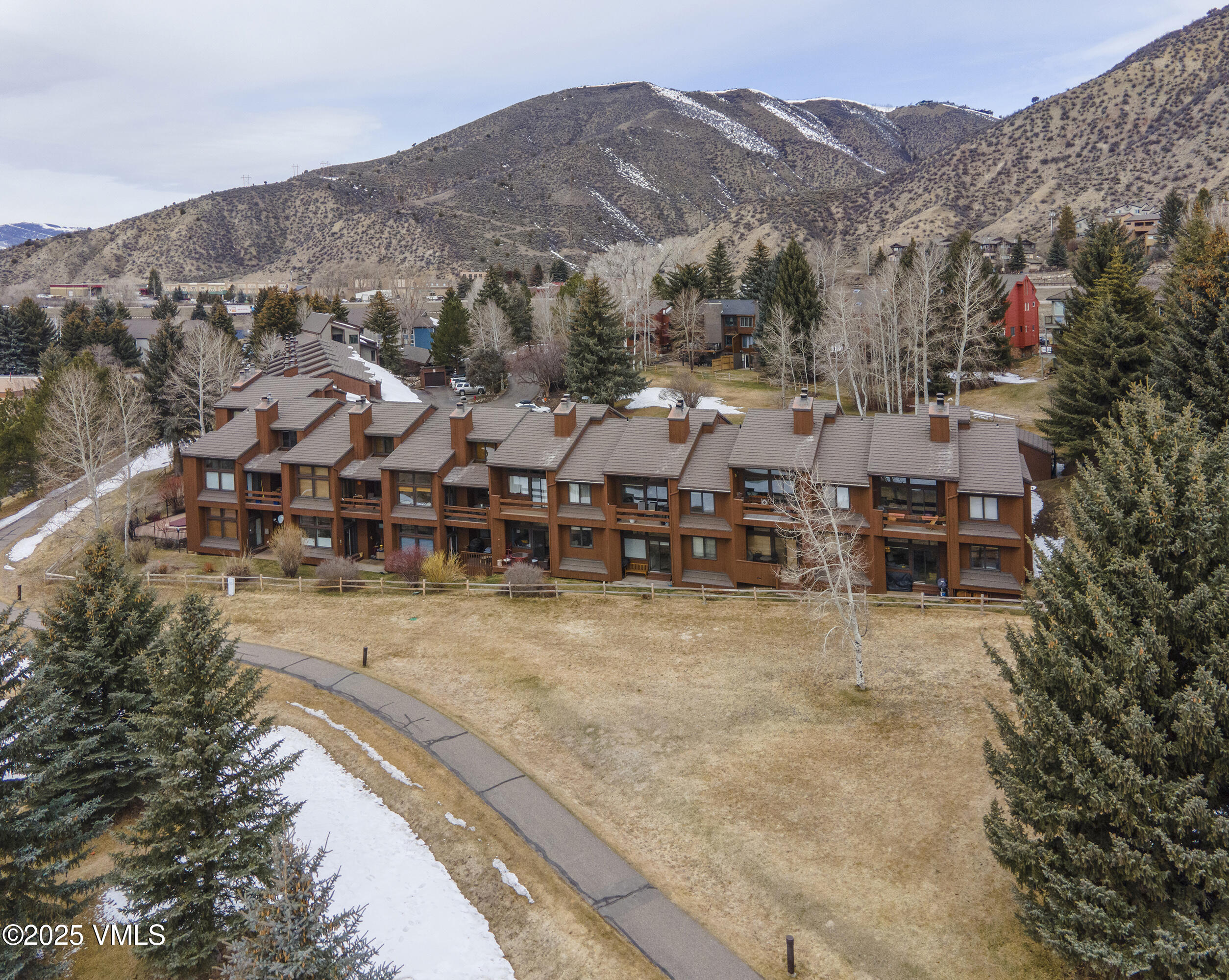 760 W Beaver Creek 115