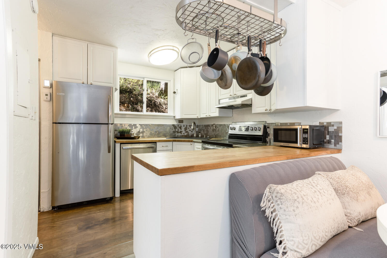 2932 Bellflower Drive, B