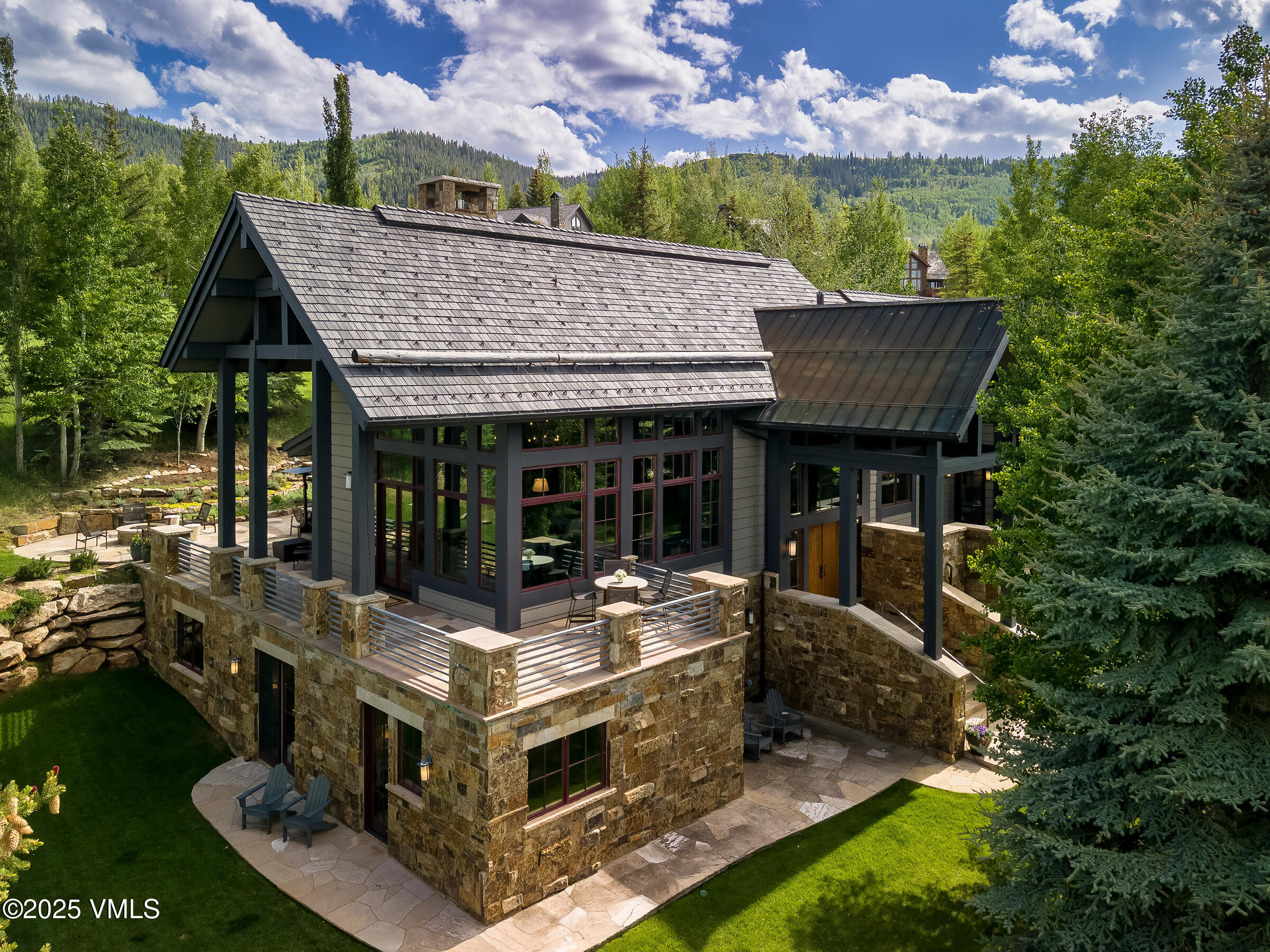 25 Stag Gulch Ct