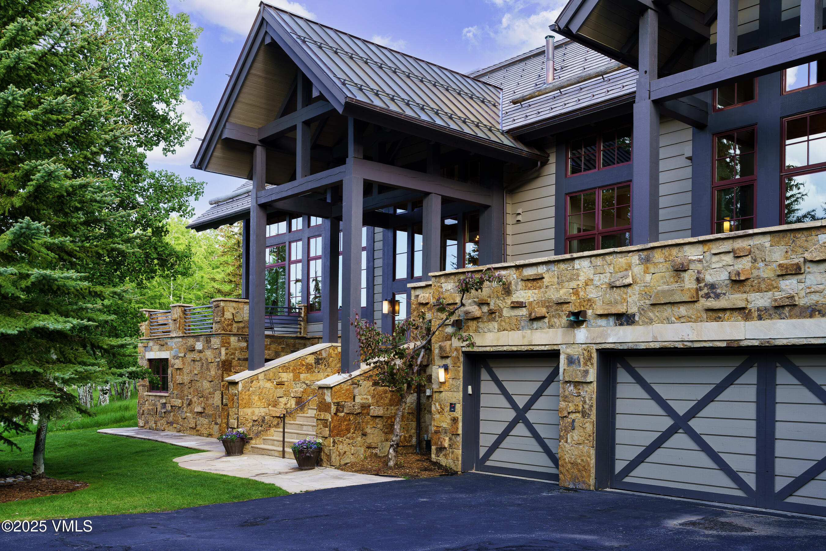 25 Stag Gulch Ct