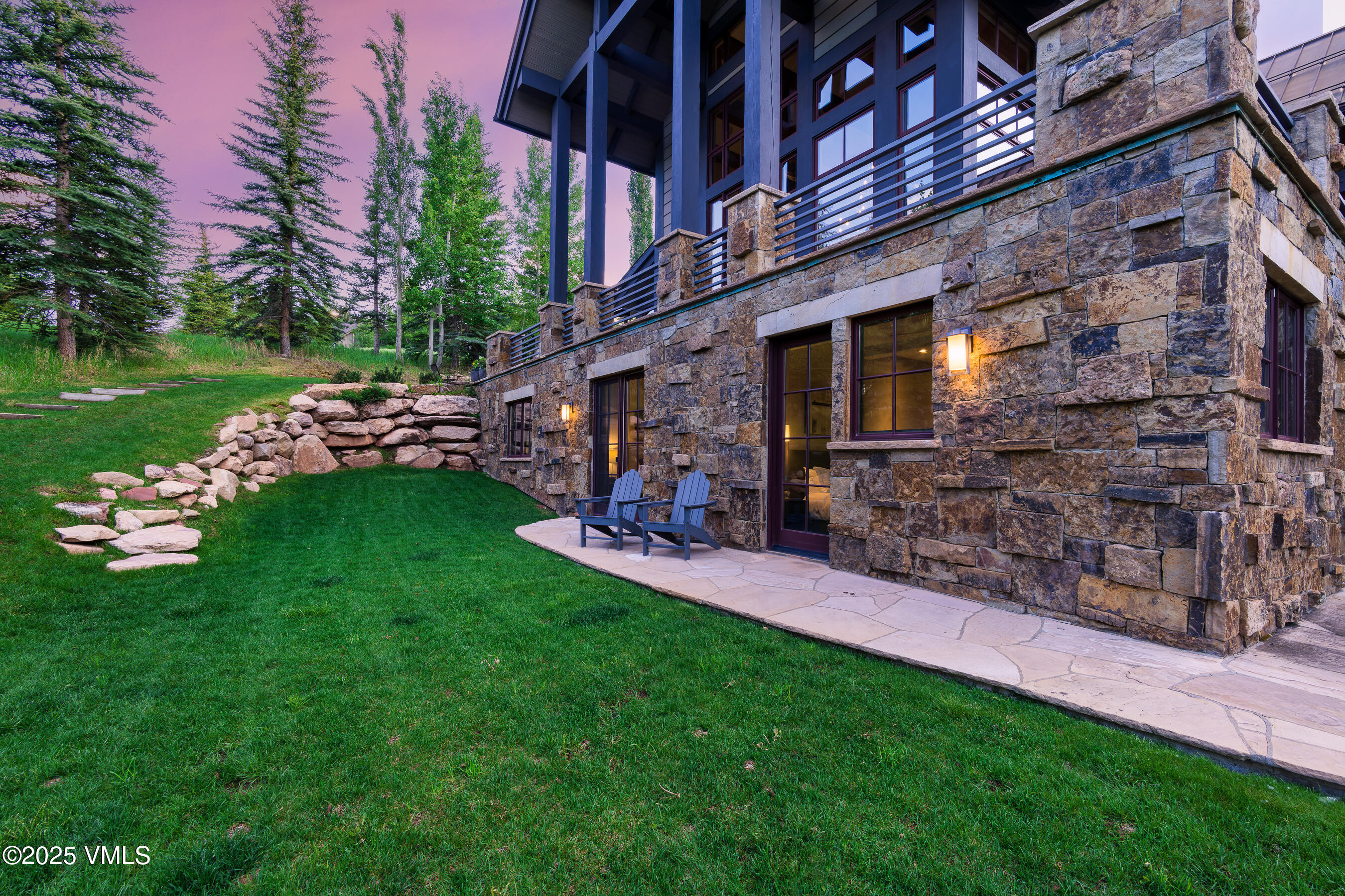 25 Stag Gulch Ct