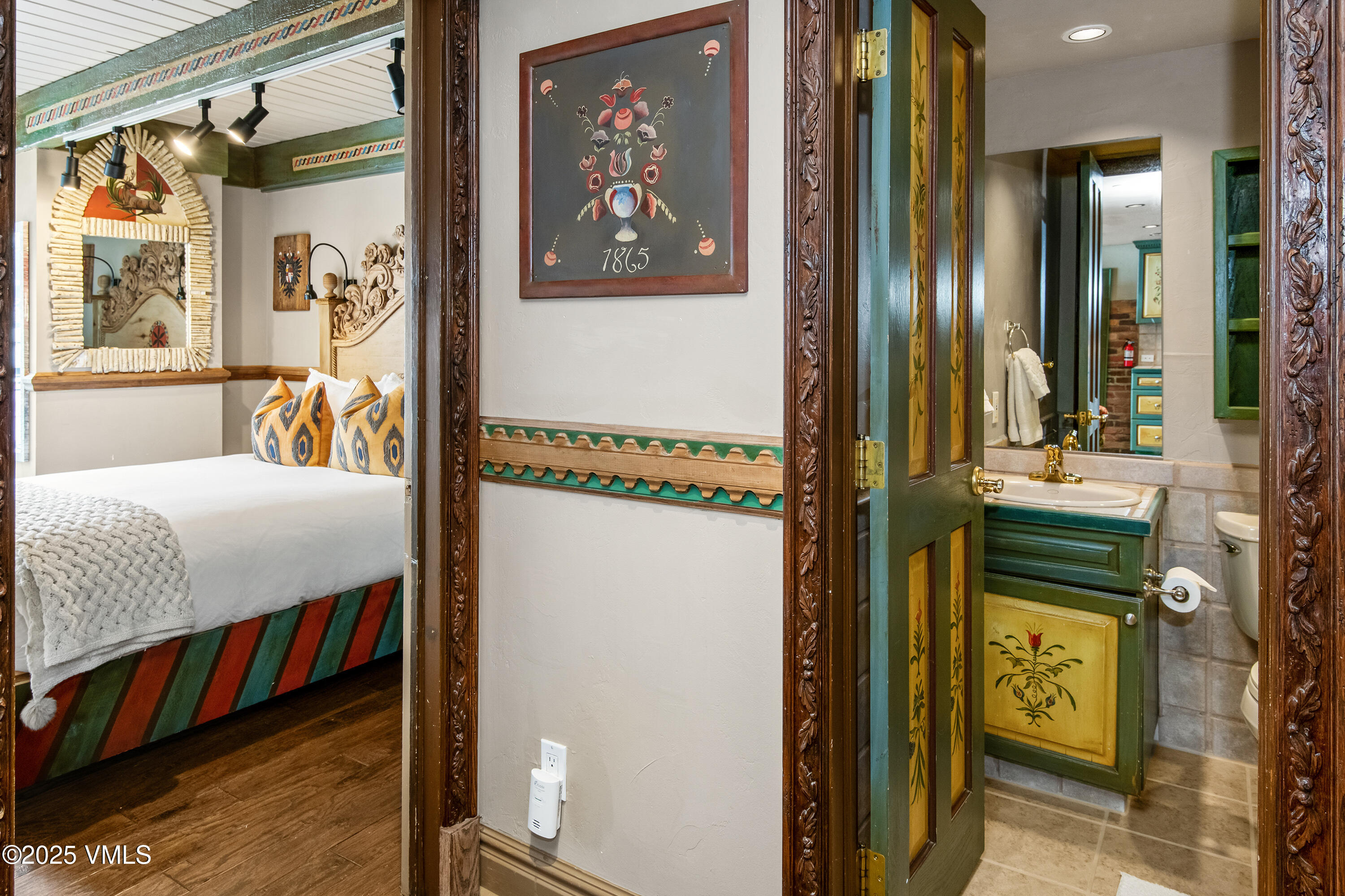 225 Wall Street, 303