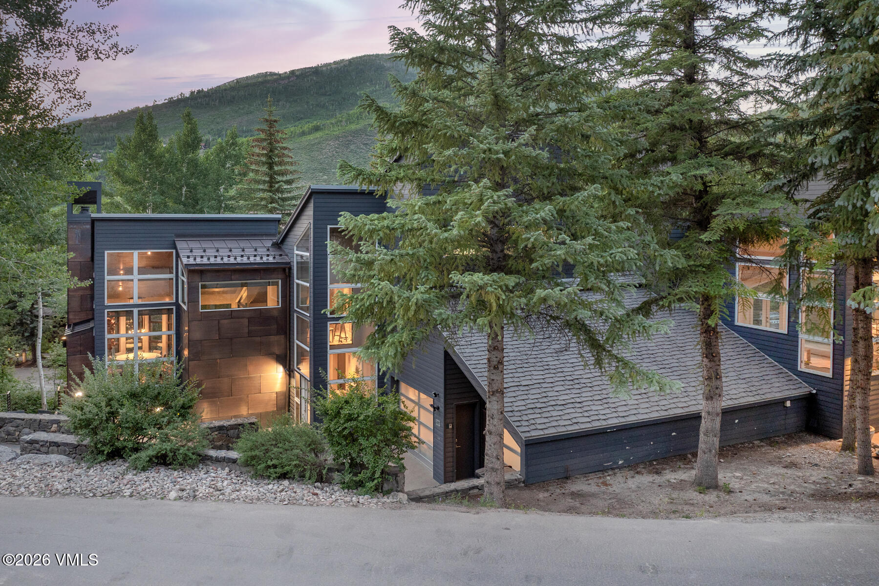 327 Rockledge Road W