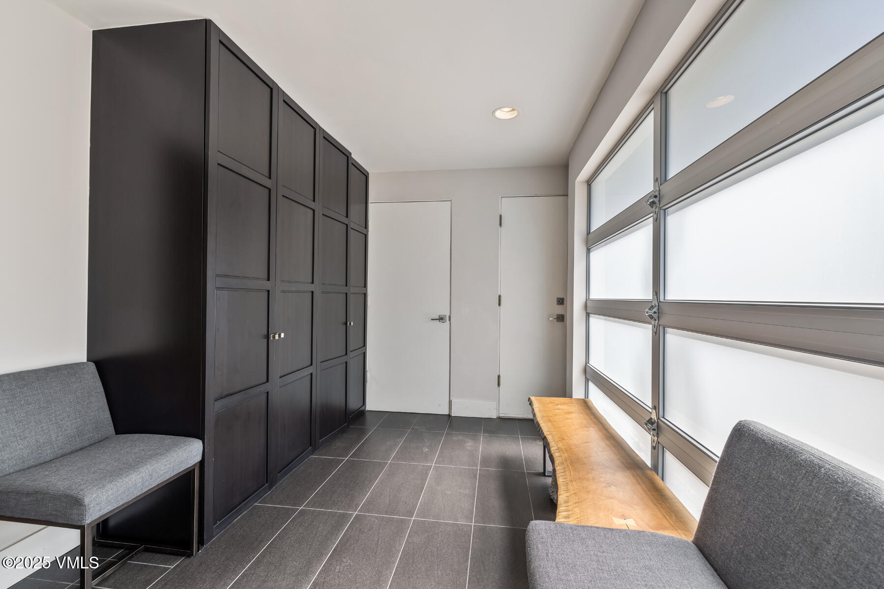 327 Rockledge Road W