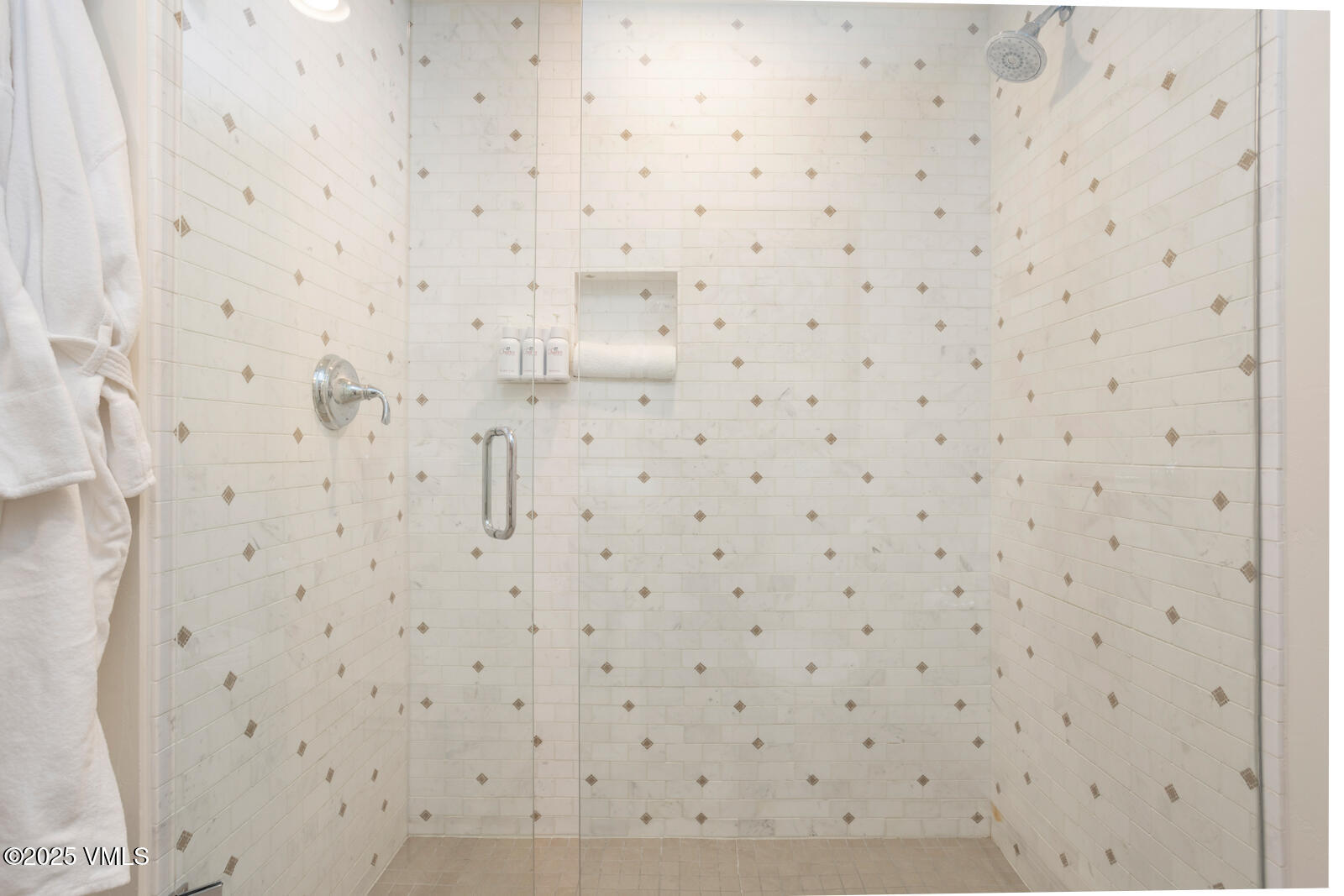 120 Offerson Road, 2320