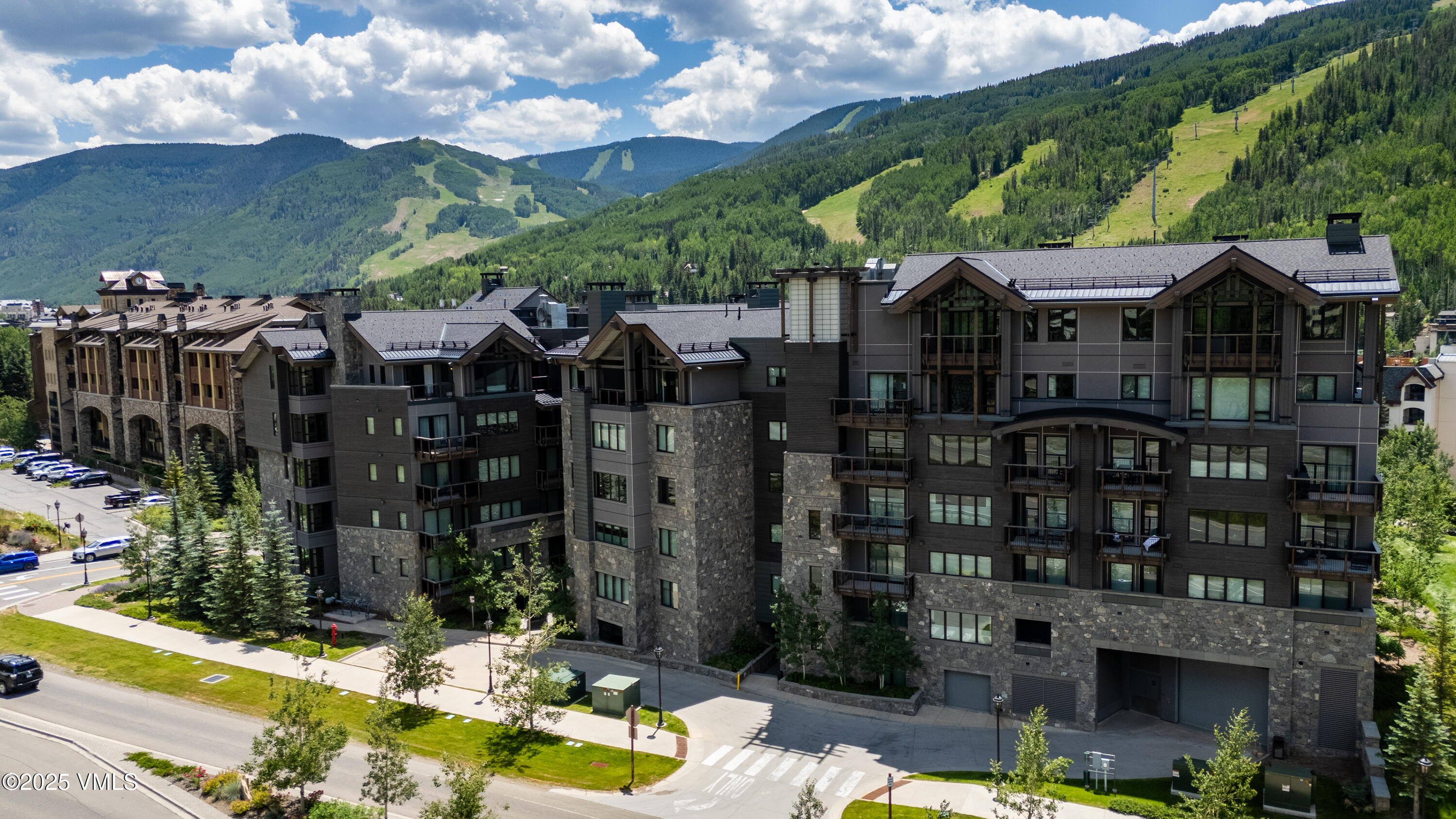 701 W Lionshead, E307