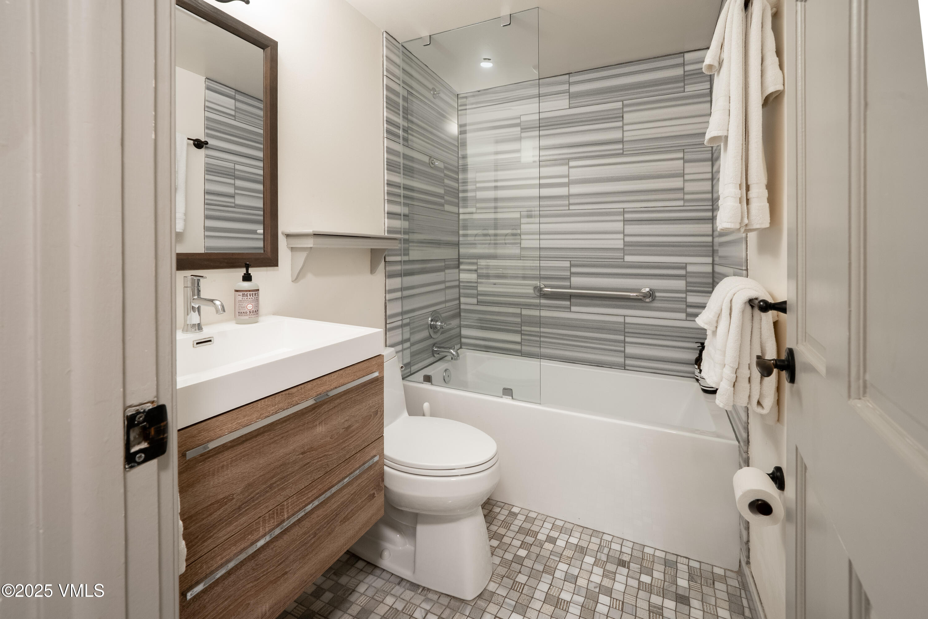 434 Gore Creek Drive, B1B