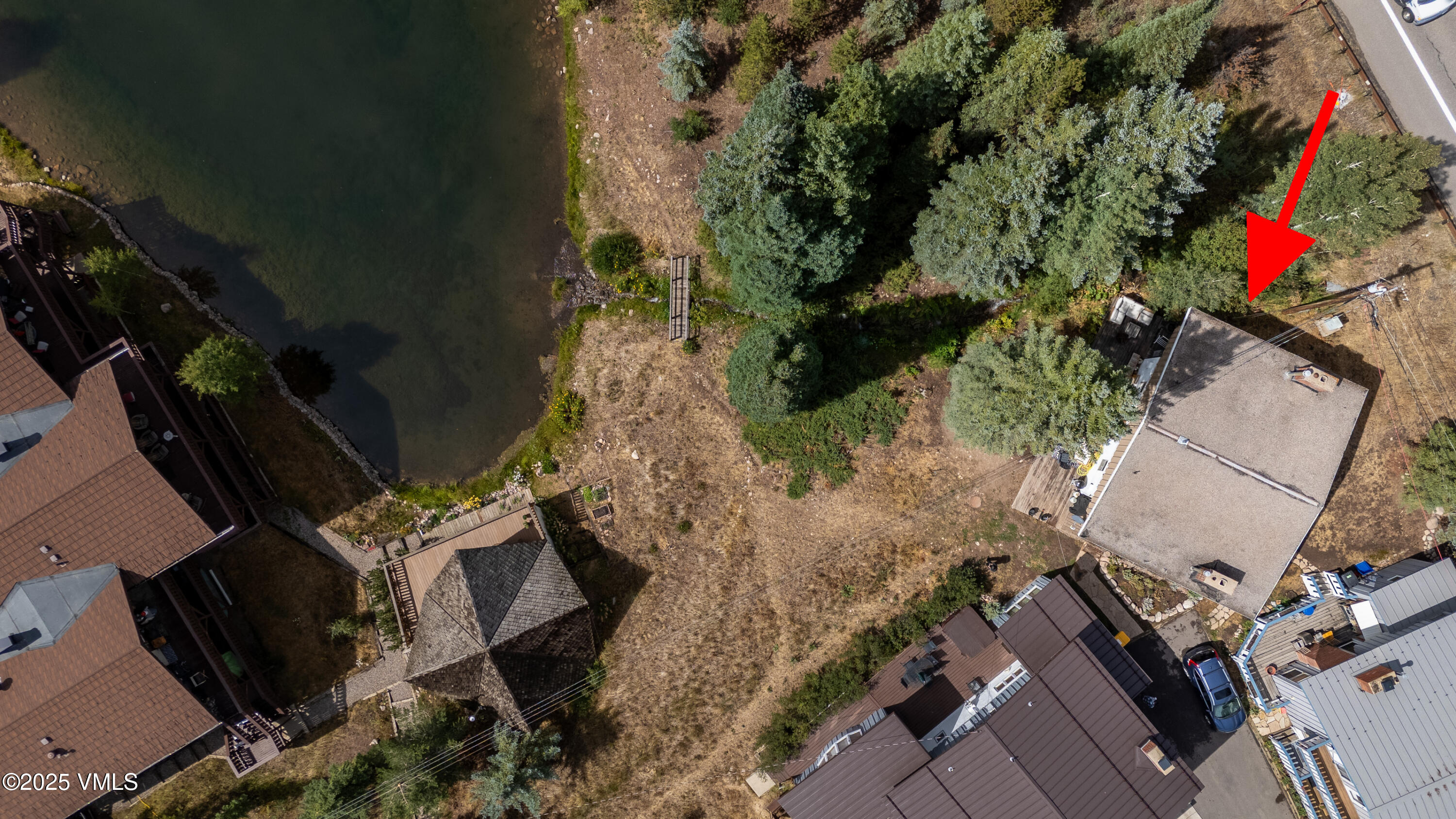 4200 Columbine Way, 1