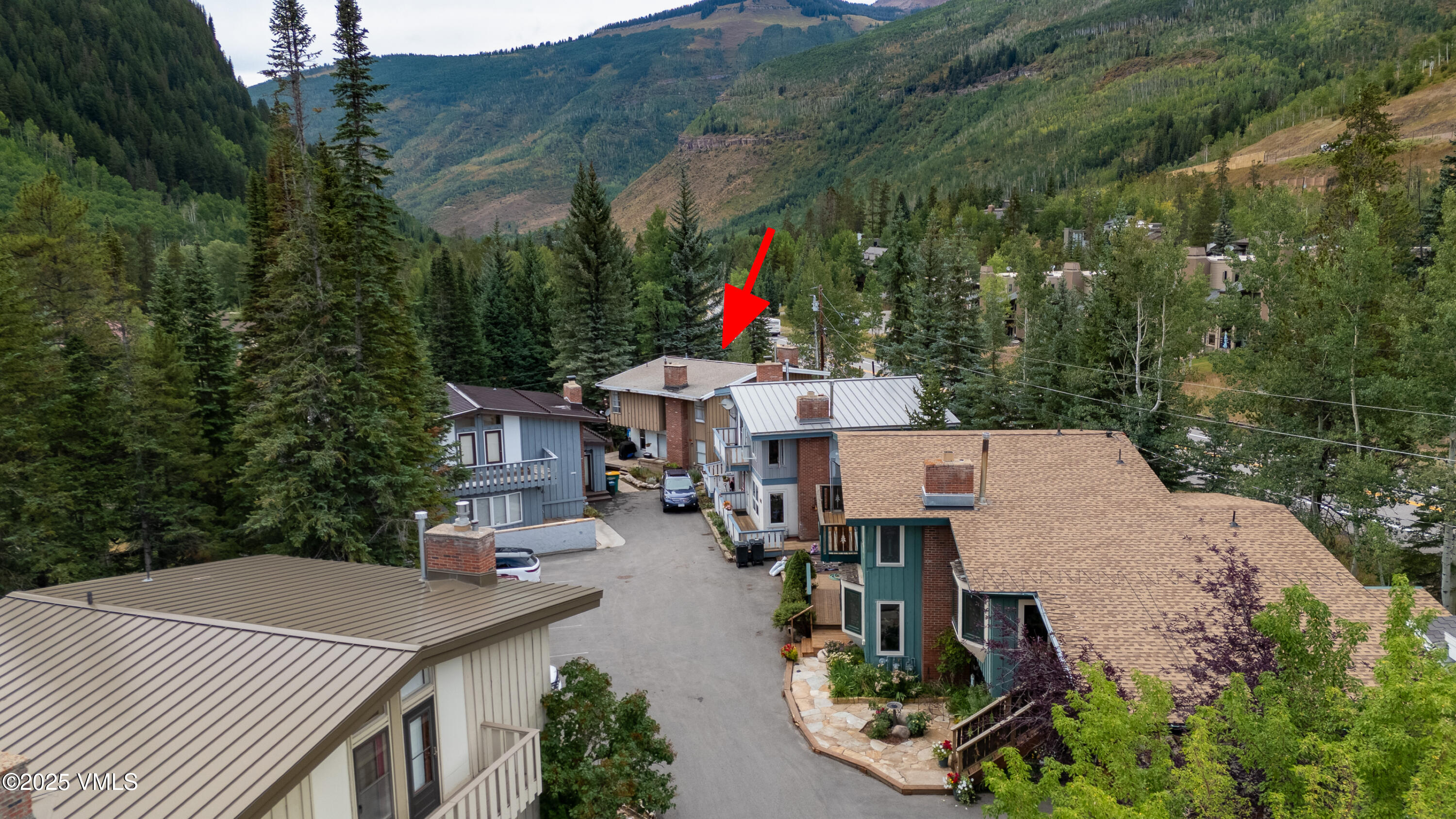 4200 Columbine Way, 2