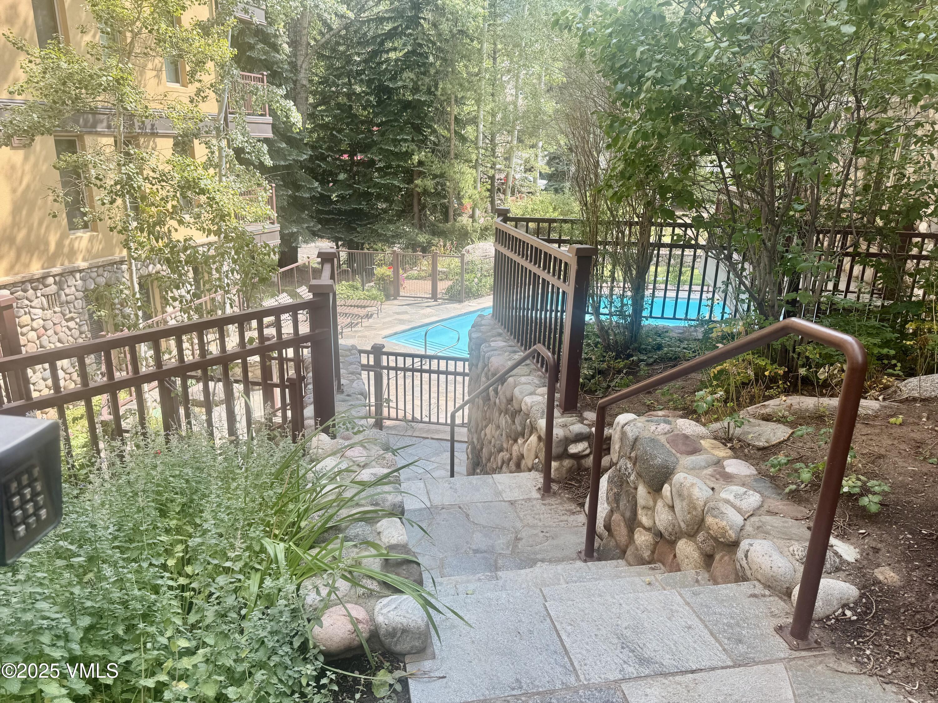 120 Willow Bridge Road, 3G 3G