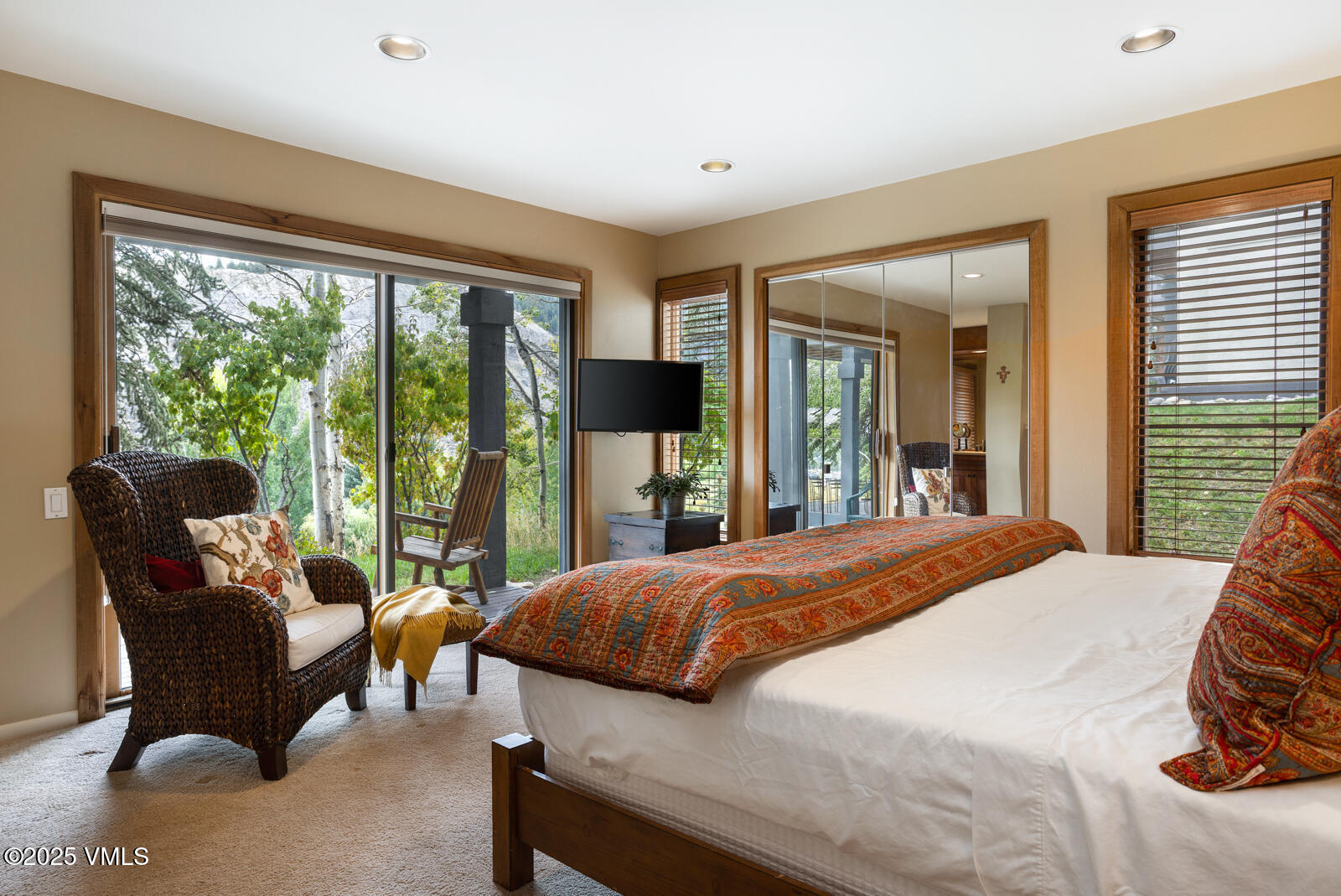 114 Willis Place, 90