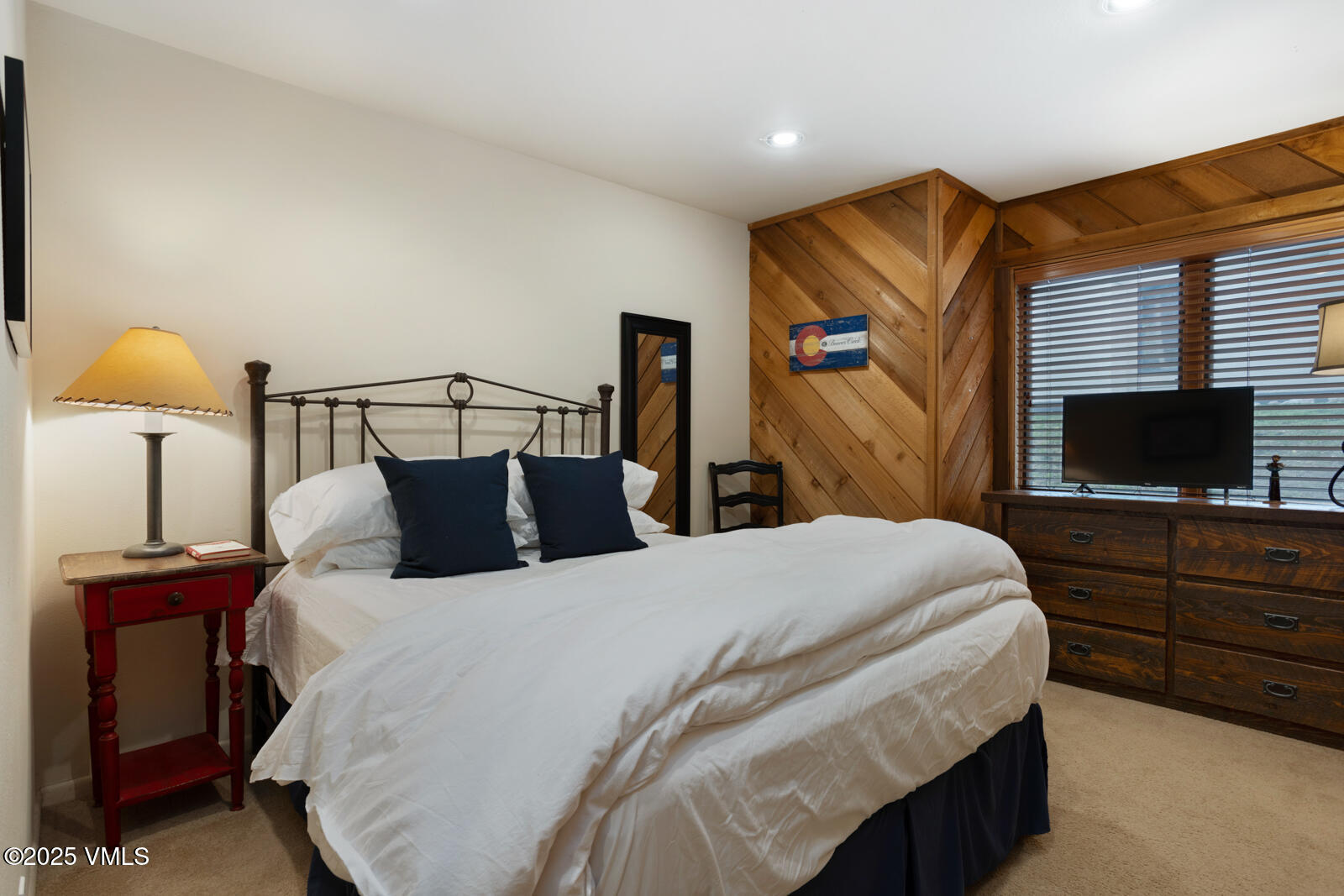 114 Willis Place, 90