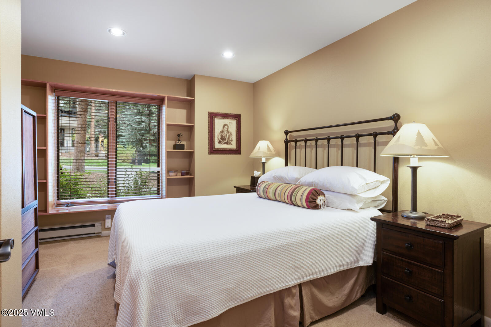 114 Willis Place, 90