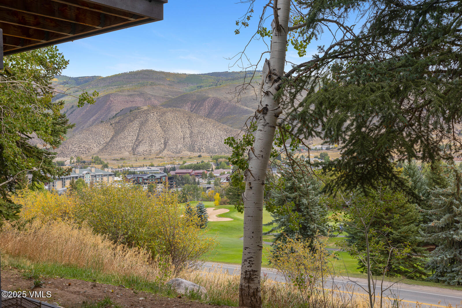 114 Willis Place, 90