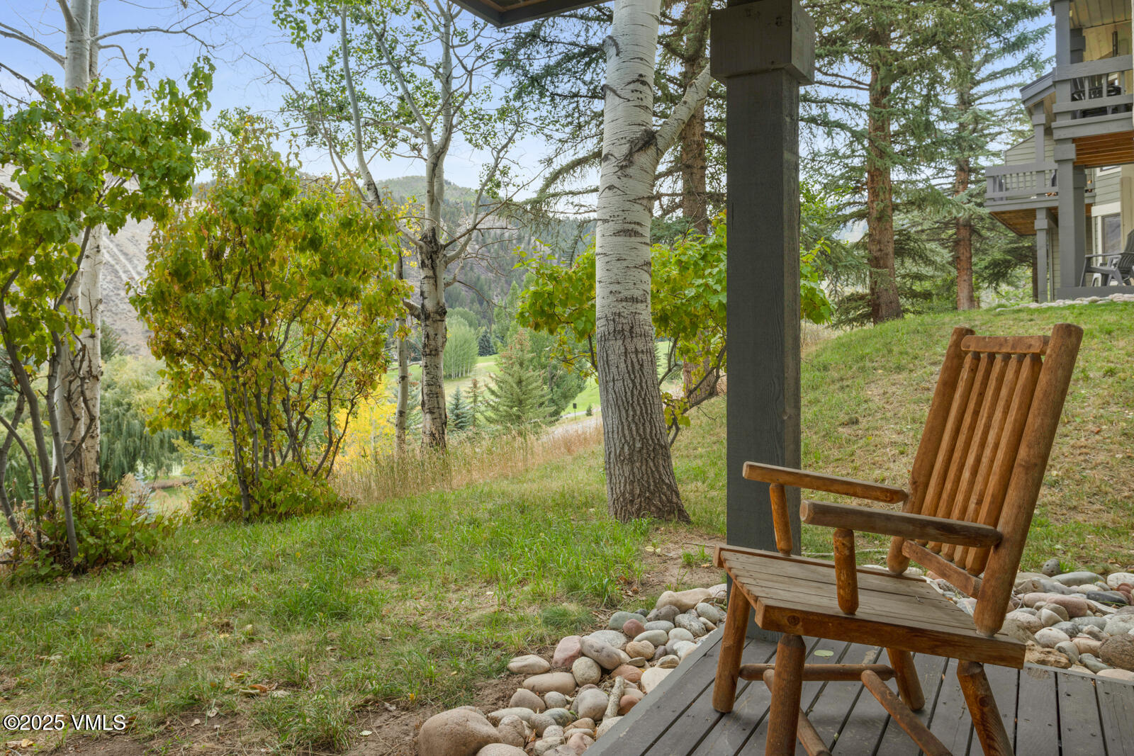 114 Willis Place, 90