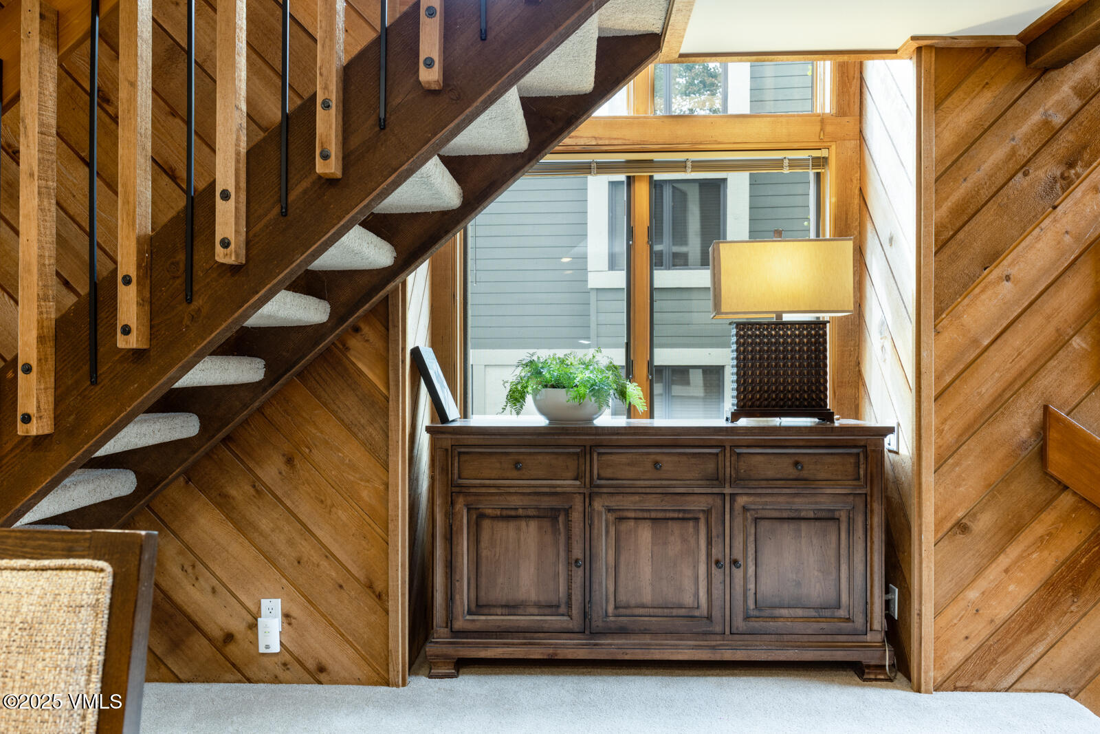 114 Willis Place, 90