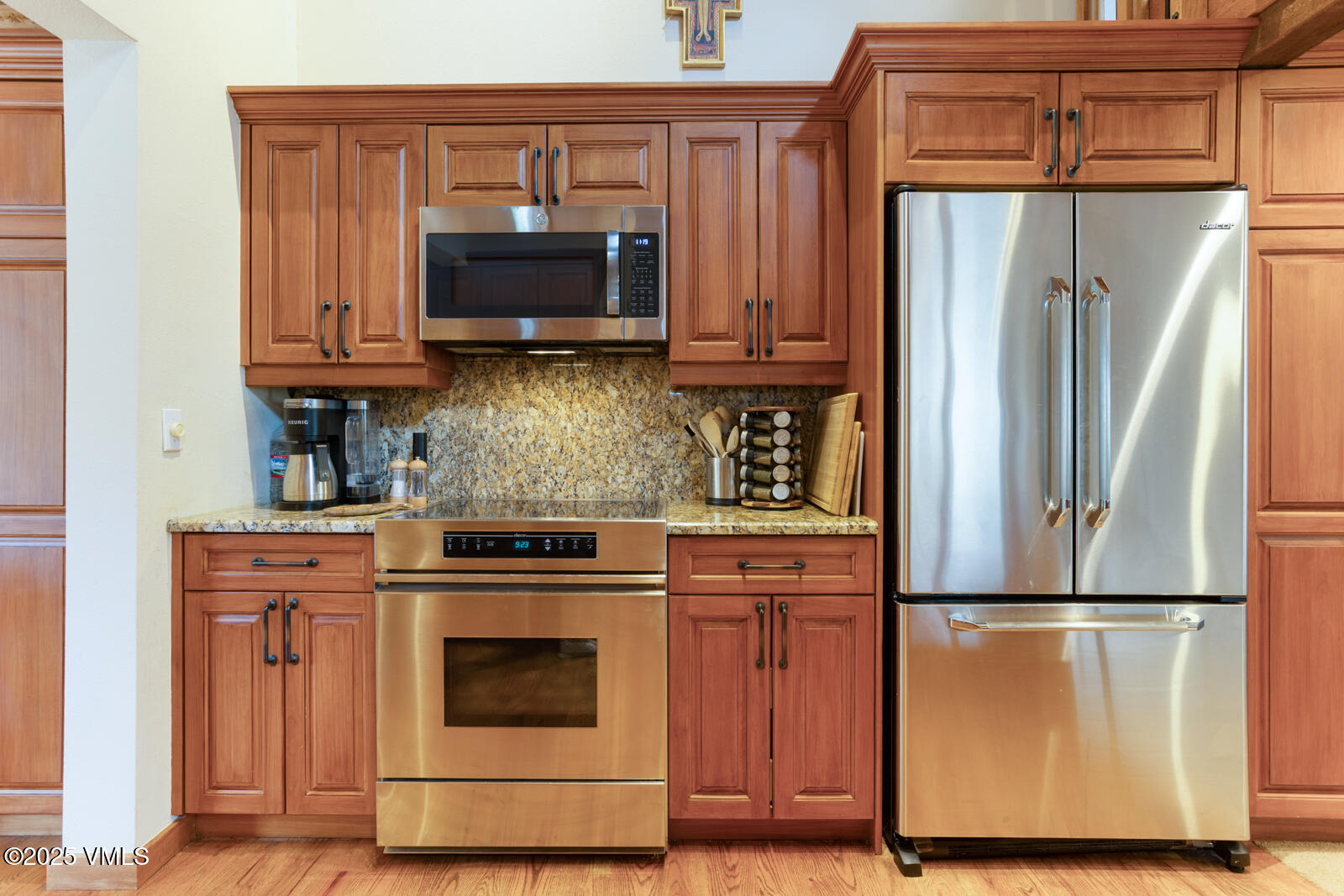 114 Willis Place, 90