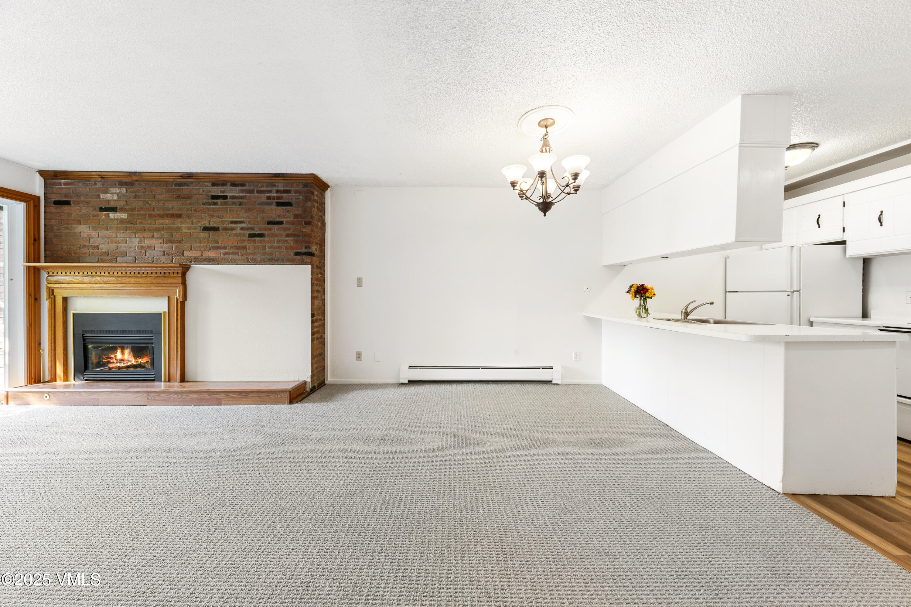 903 N Frontage Road W, 10