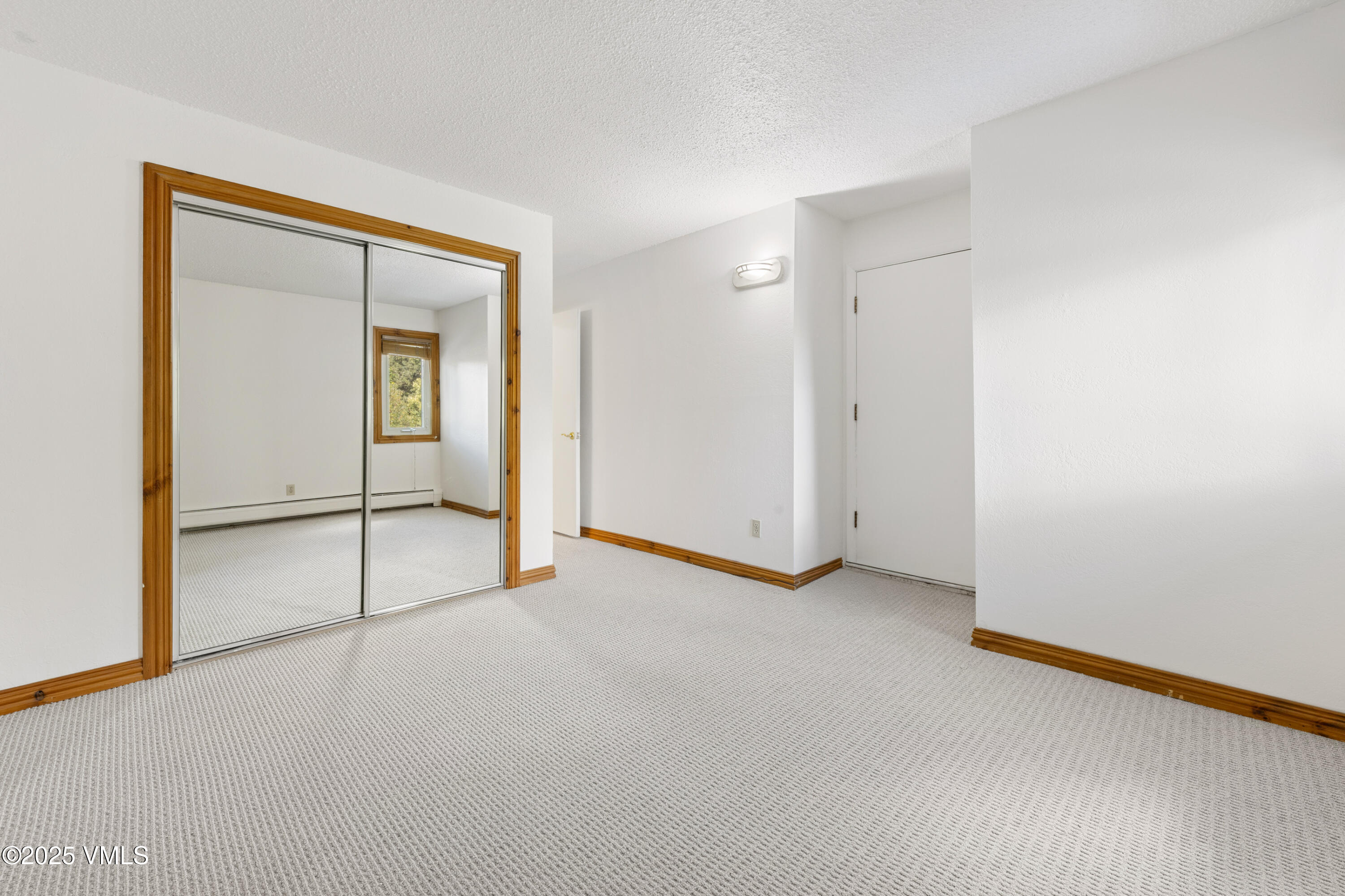 903 N Frontage Road W, 10