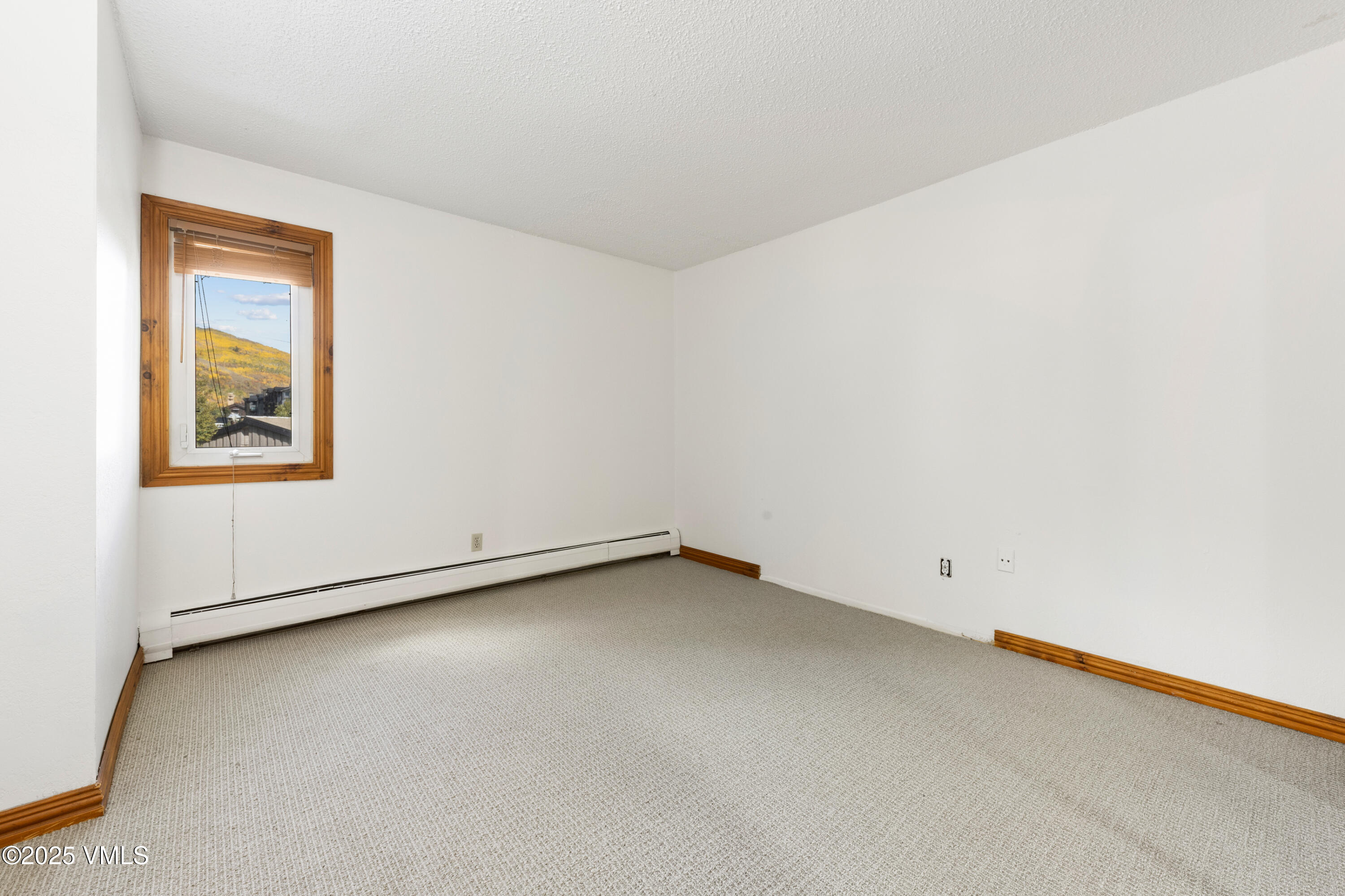 903 N Frontage Road W, 10
