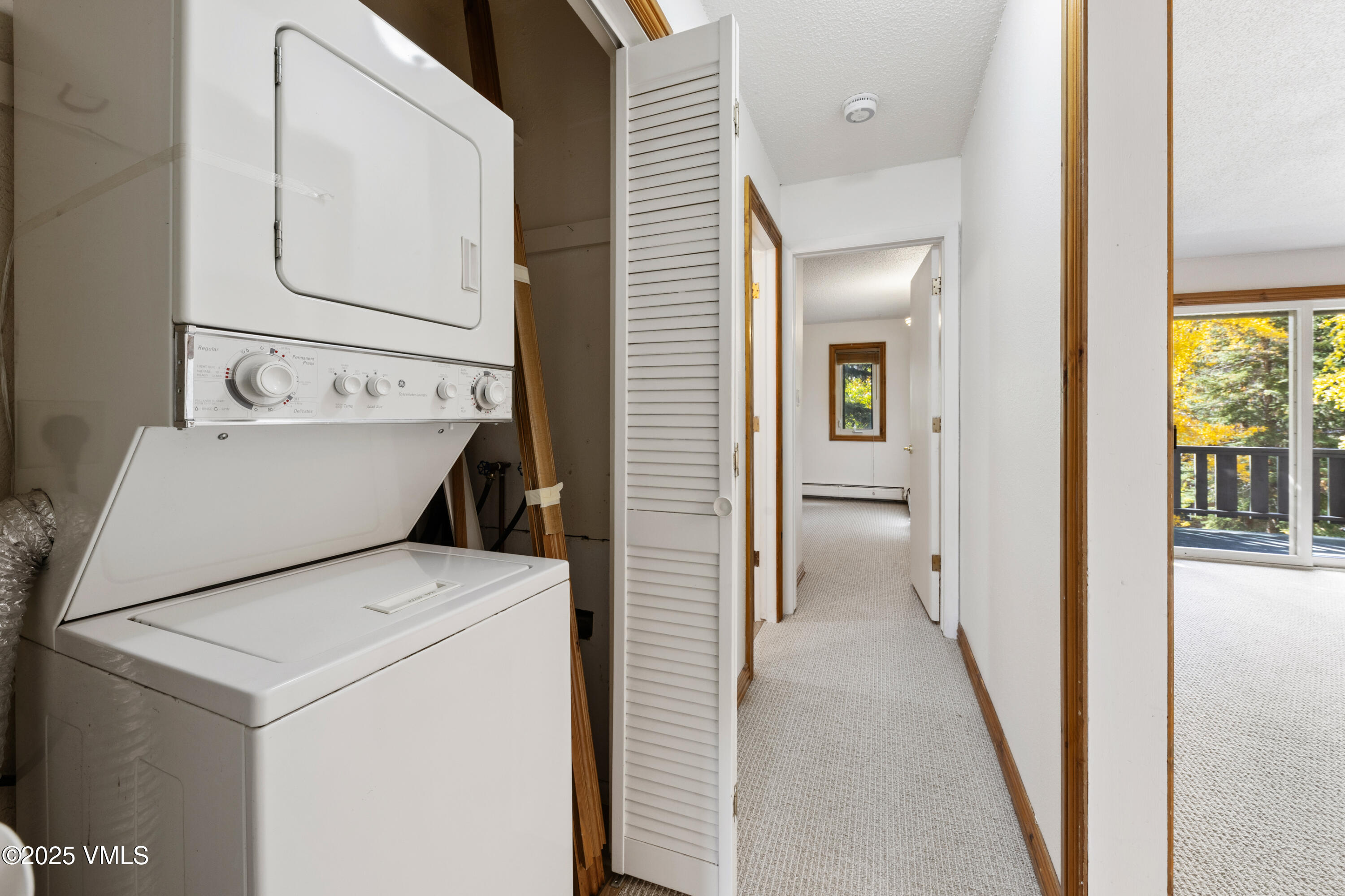 903 N Frontage Road W, 10