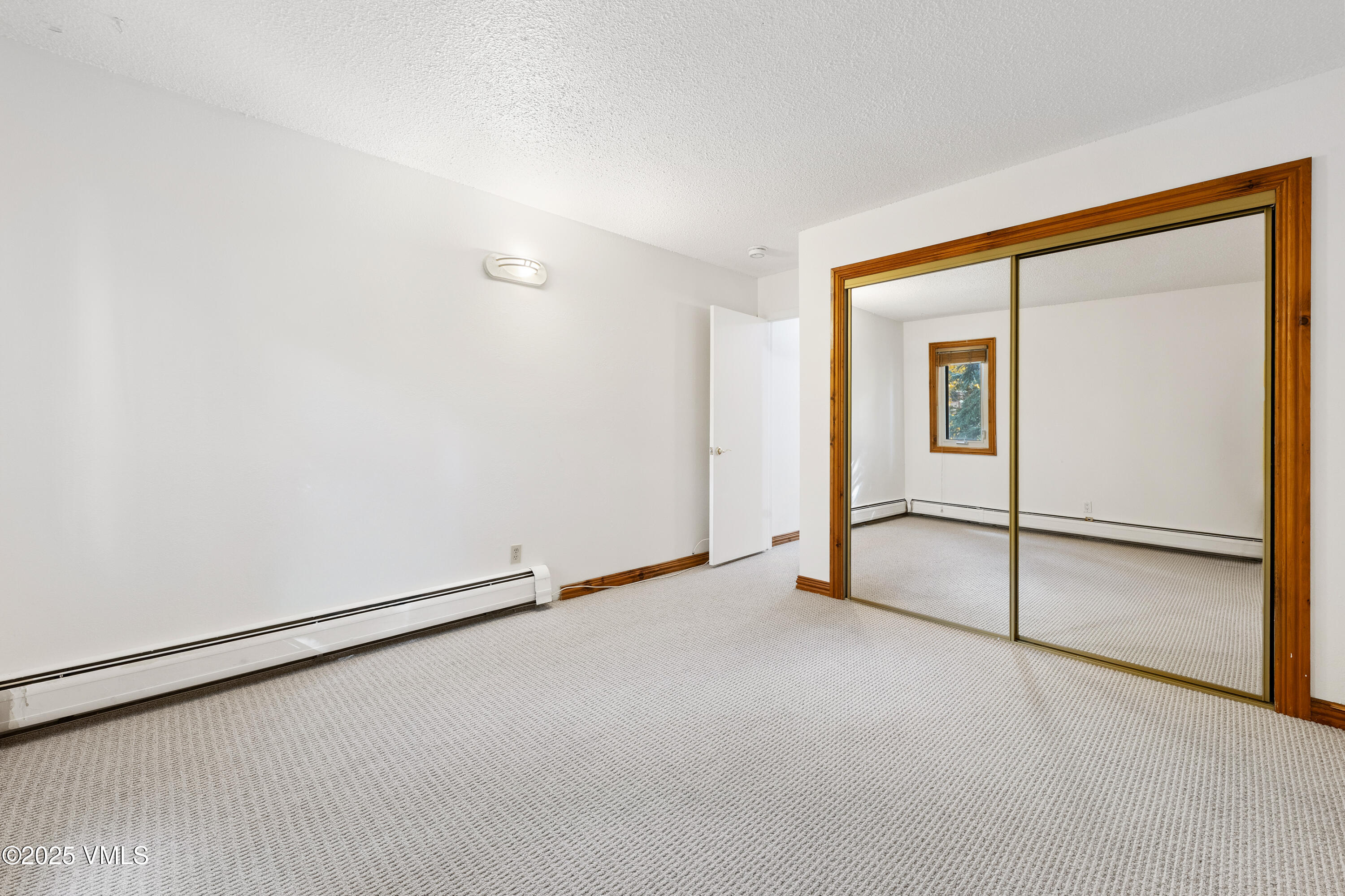 903 N Frontage Road W, 10