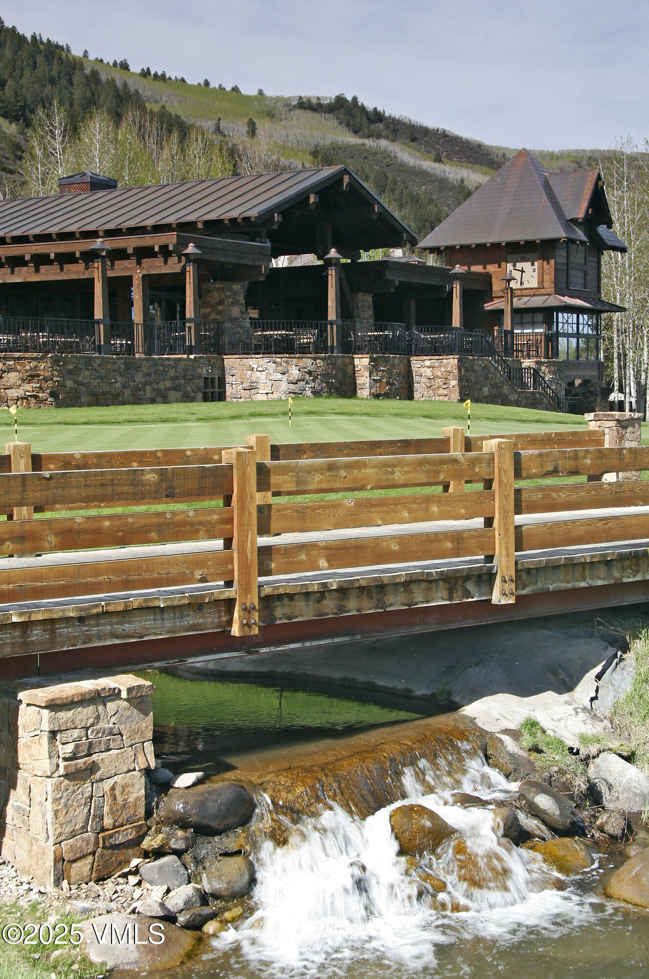 160 Cresta Road R202