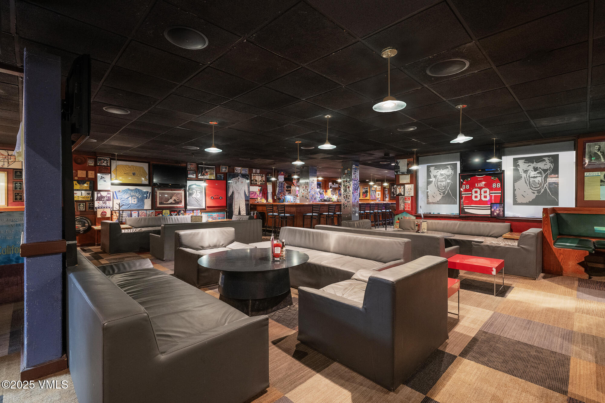 292 E Meadow Drive, 1